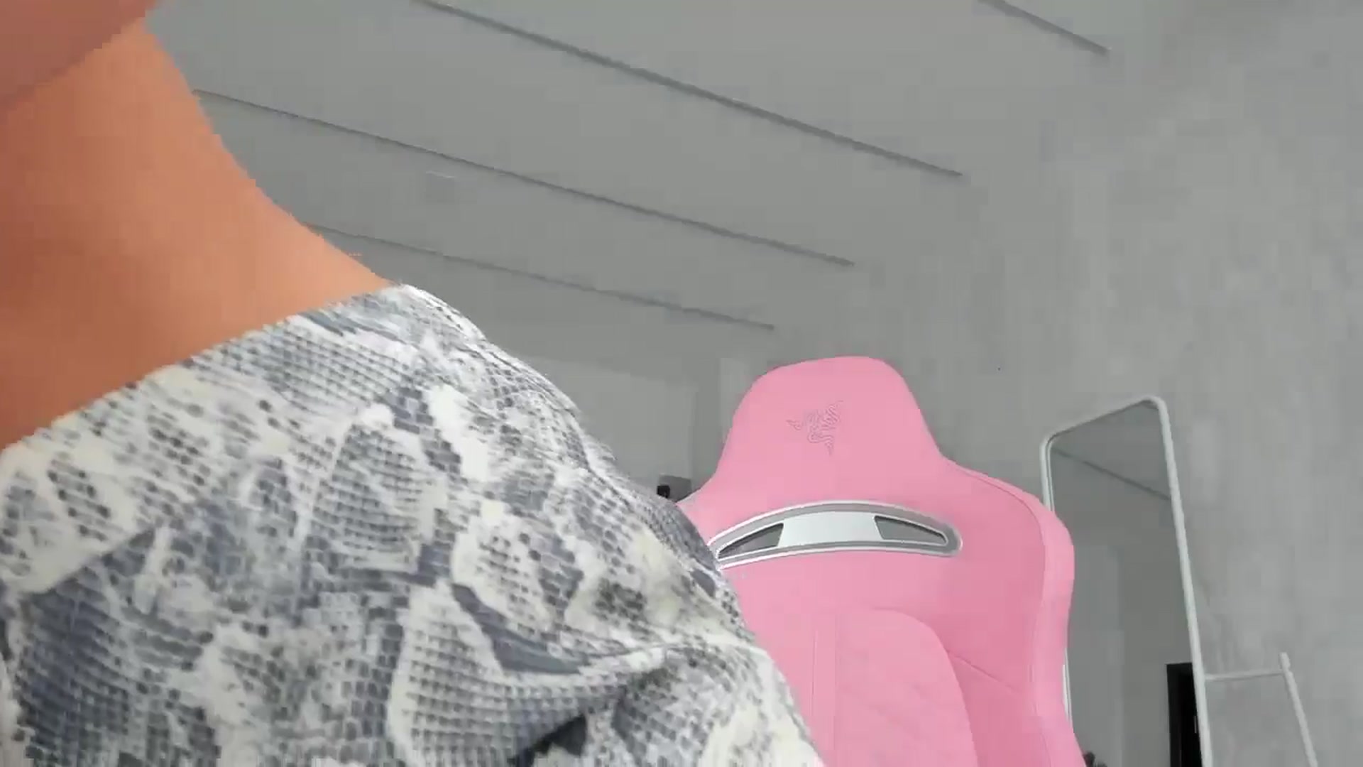 Gallery image thumbnail from Tiffany_H's myfreecams stream on, 01/18/2026, 13:25 image 5 of 20