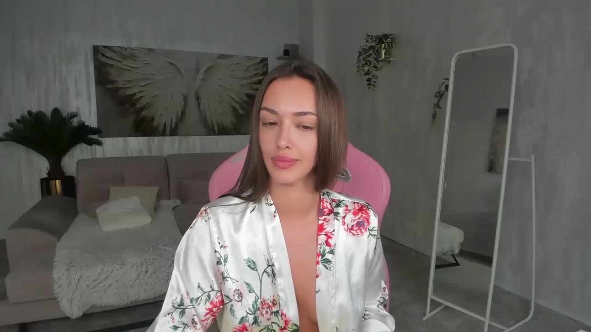 Gallery image thumbnail from Tiffany_H's myfreecams stream on, 01/18/2026, 14:24 image 19 of 20