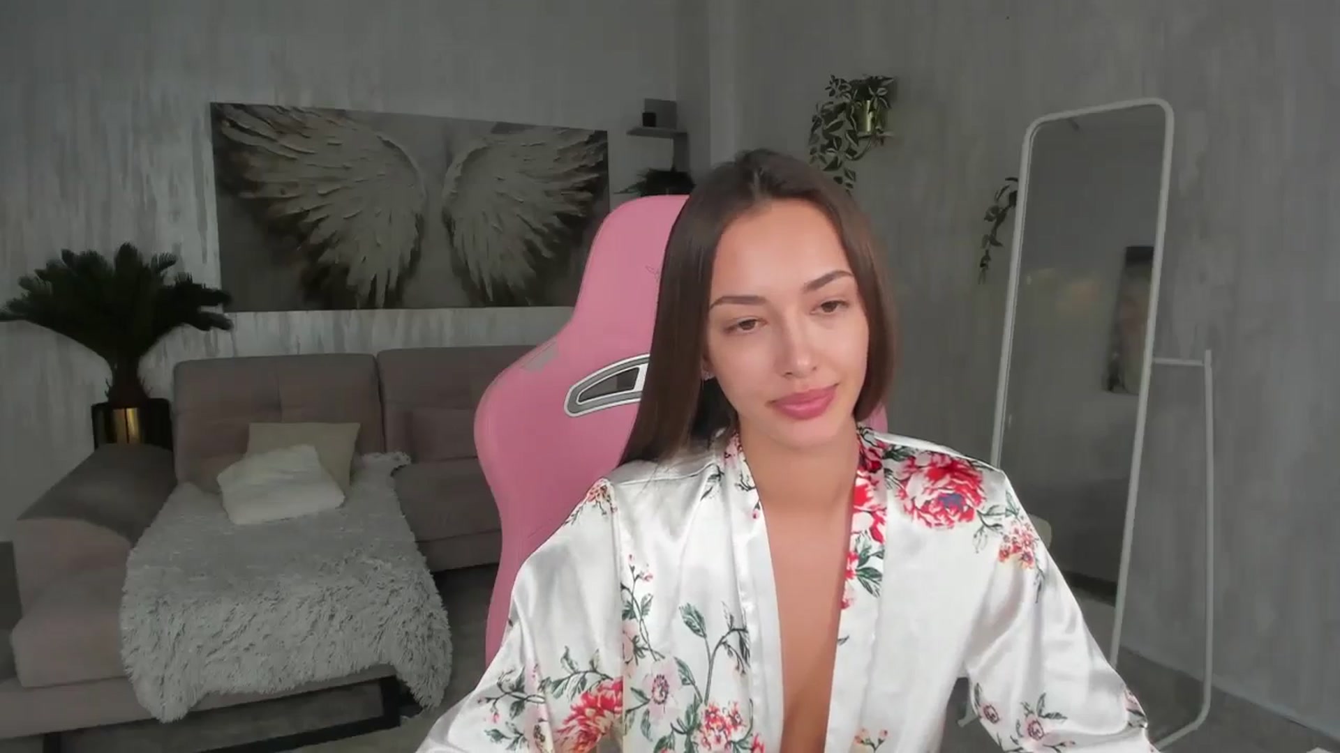 Gallery image thumbnail from Tiffany_H's myfreecams stream on, 01/18/2026, 14:24 image 18 of 20