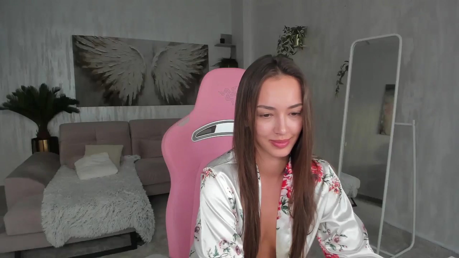 Gallery image thumbnail from Tiffany_H's myfreecams stream on, 01/18/2026, 14:24 image 12 of 20