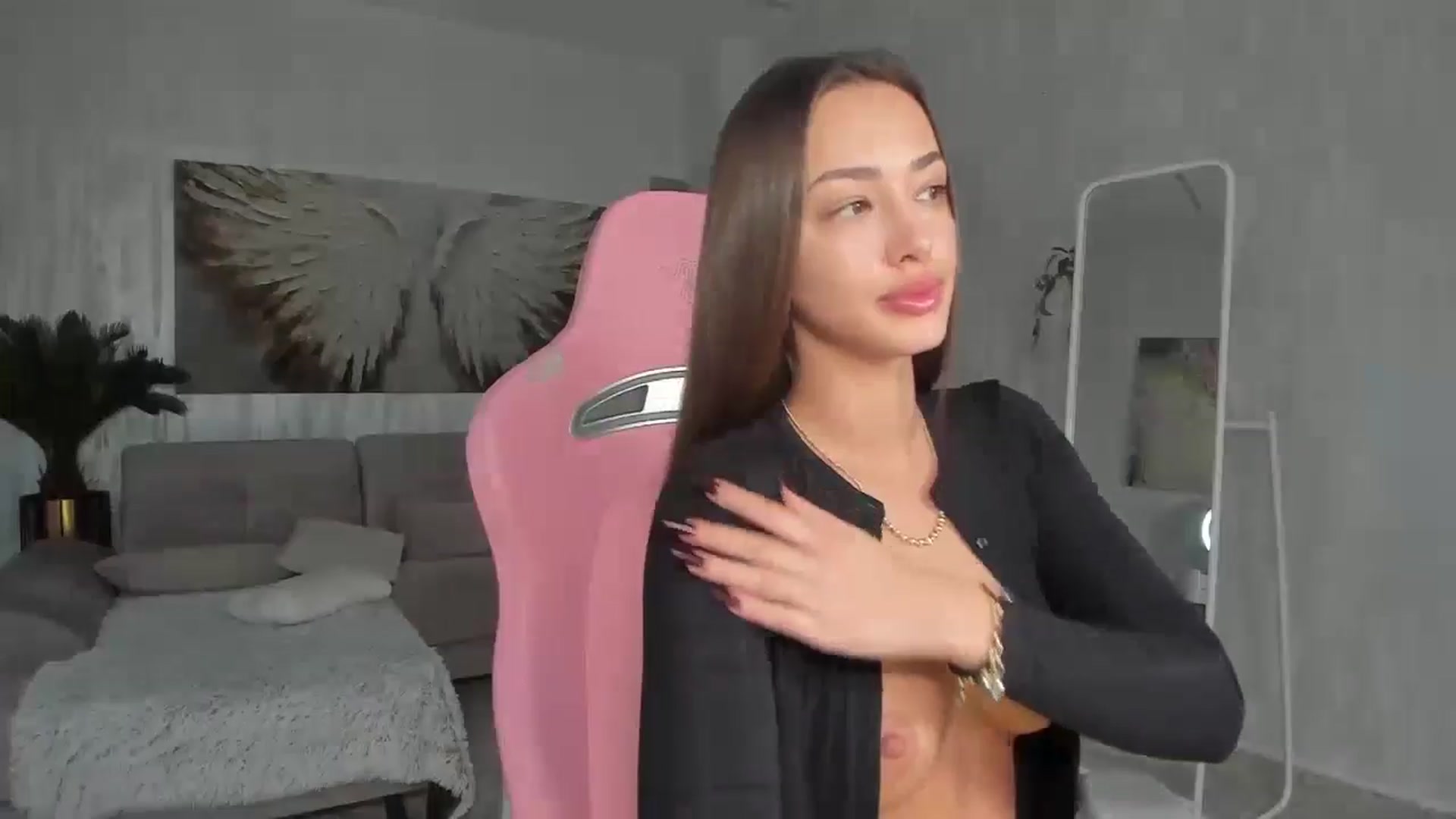 Gallery image thumbnail from Tiffany_H's myfreecams stream on, 01/22/2026, 12:19 image 17 of 20