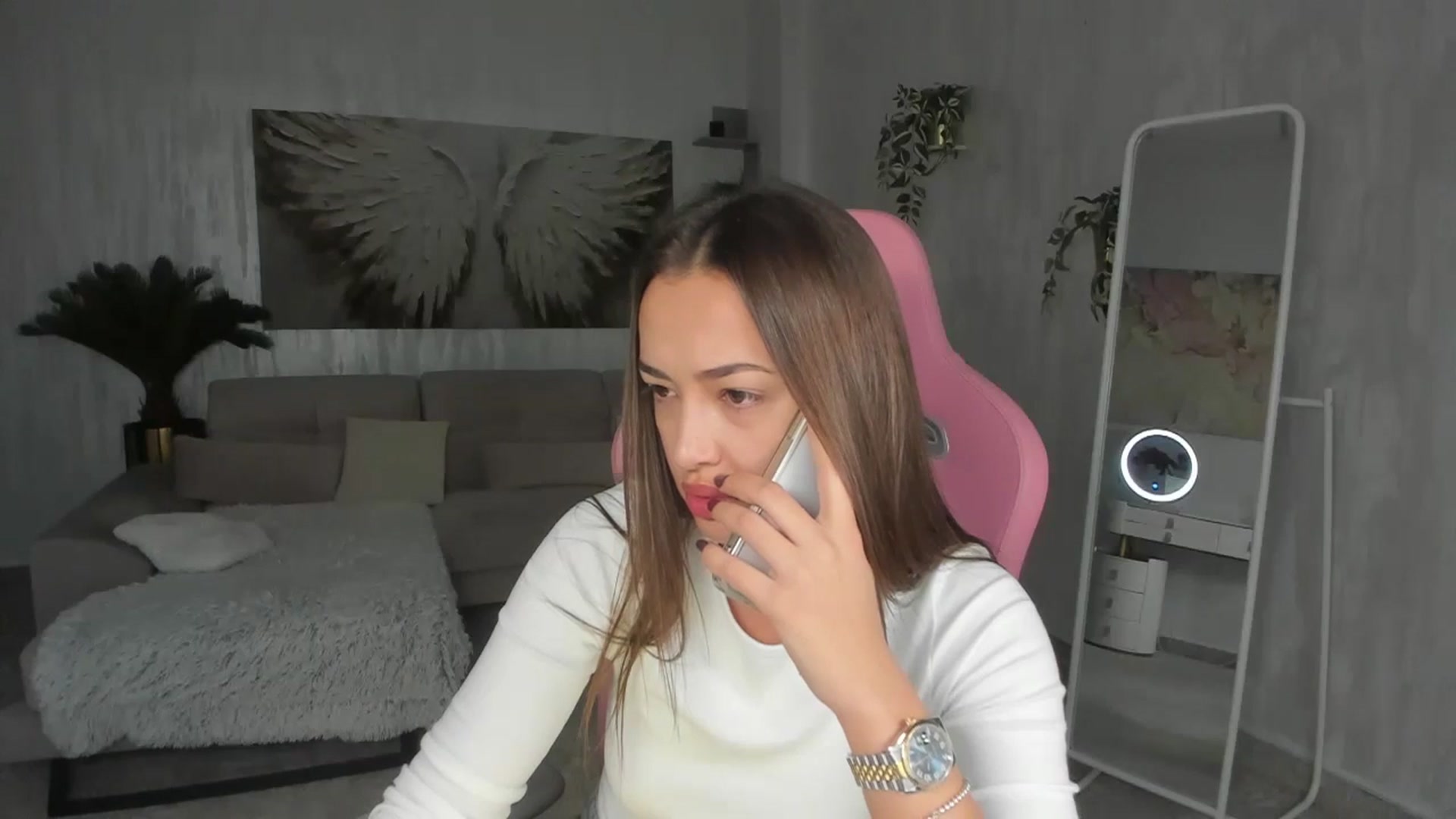 Gallery image thumbnail from Tiffany_H's myfreecams stream on, 01/26/2026, 08:00 image 20 of 20
