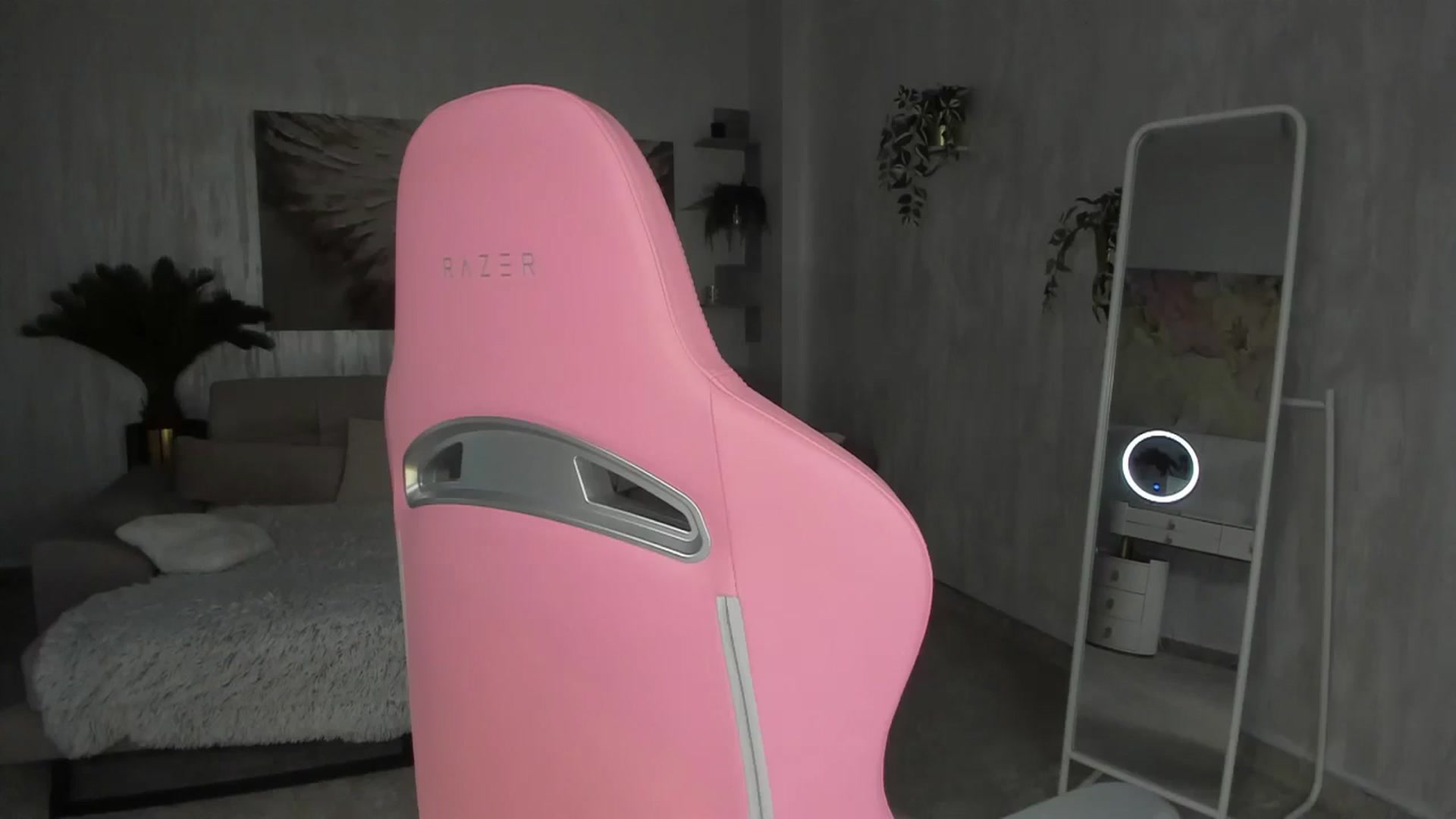 Gallery image thumbnail from Tiffany_H's myfreecams stream on, 01/26/2026, 08:00 image 1 of 20