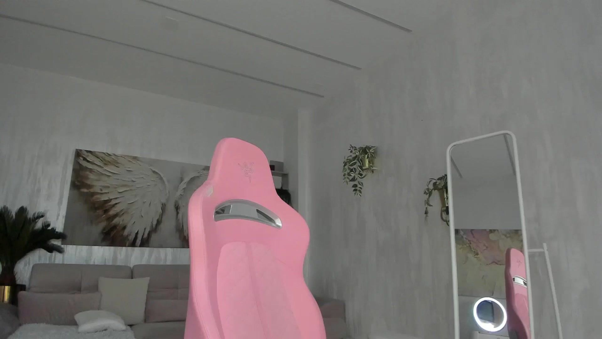 Gallery image thumbnail from Tiffany_H's myfreecams stream on, 02/05/2026, 12:28 image 14 of 20