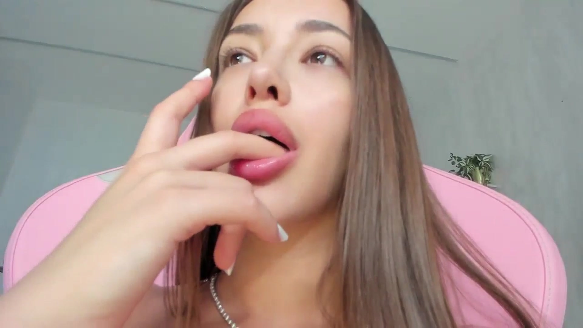 Gallery image thumbnail from Tiffany_H's myfreecams stream on, 02/07/2026, 12:02 image 3 of 20