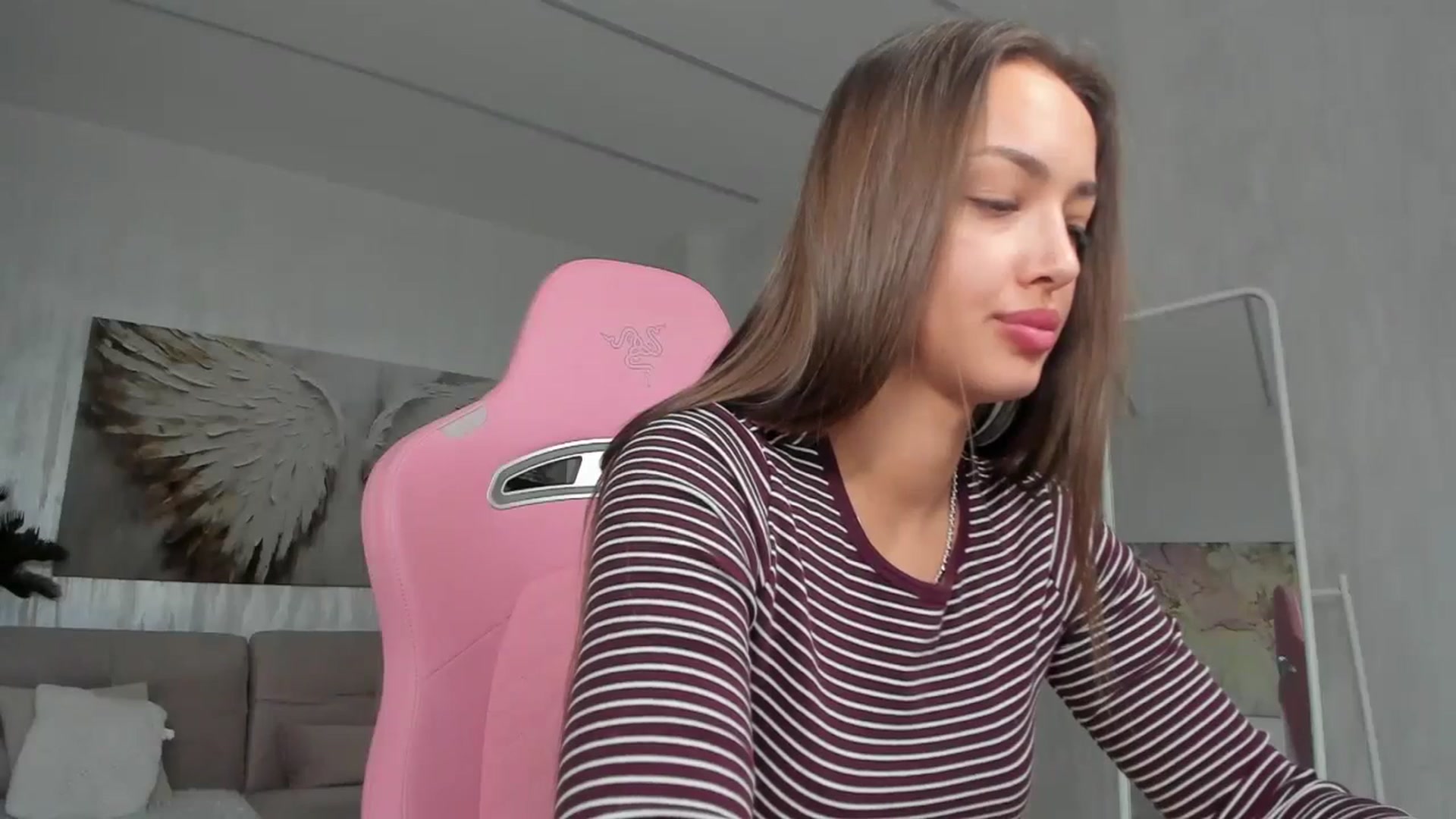 Gallery image thumbnail from Tiffany_H's myfreecams stream on, 02/07/2026, 13:11 image 18 of 20