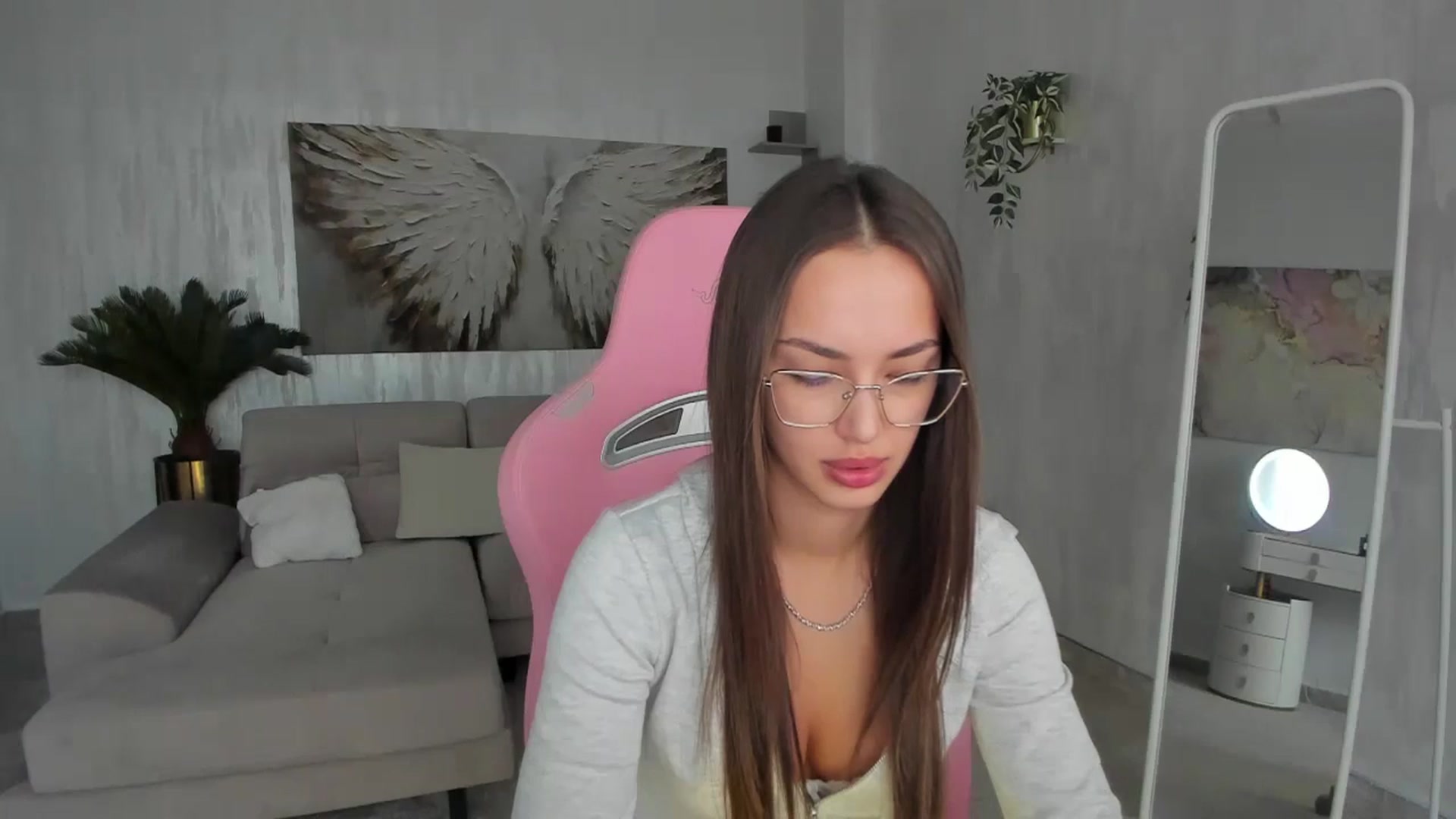 Gallery image thumbnail from Tiffany_H's myfreecams stream on, 02/13/2026, 08:40 image 3 of 20