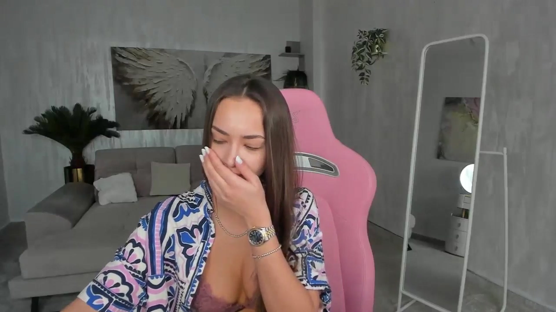 Gallery image thumbnail from Tiffany_H's myfreecams stream on, 02/14/2026, 08:01 image 13 of 20