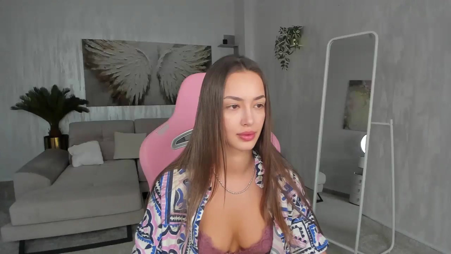 Gallery image thumbnail from Tiffany_H's myfreecams stream on, 02/14/2026, 08:01 image 3 of 20