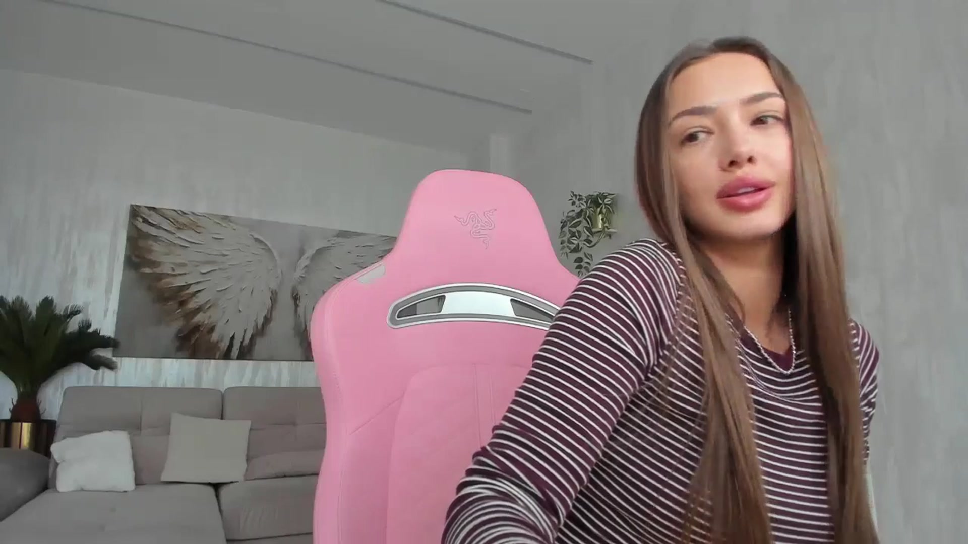 Gallery image thumbnail from Tiffany_H's myfreecams stream on, 02/14/2026, 12:18 image 6 of 20