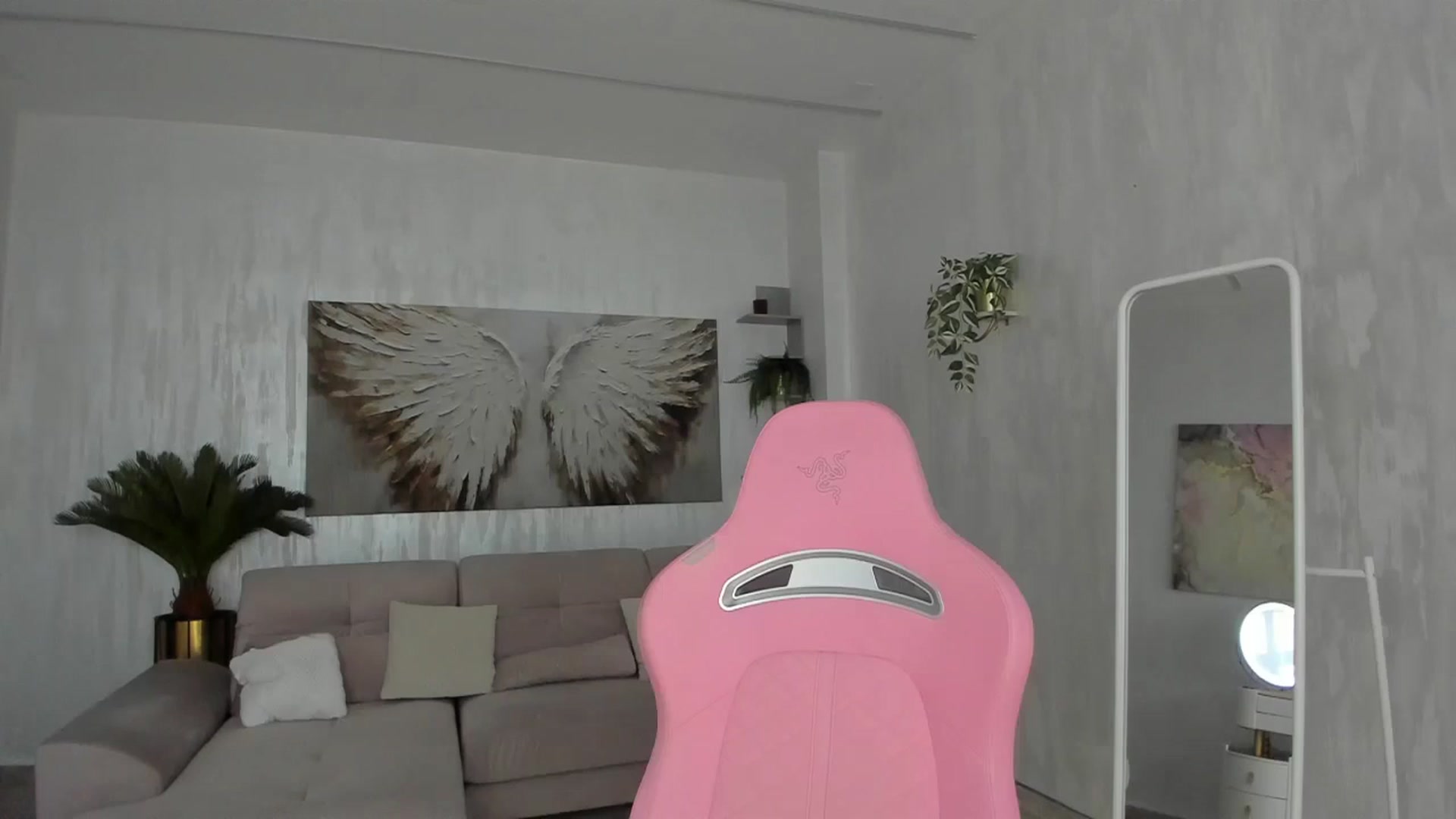 Gallery image thumbnail from Tiffany_H's myfreecams stream on, 02/18/2026, 07:39 image 8 of 20
