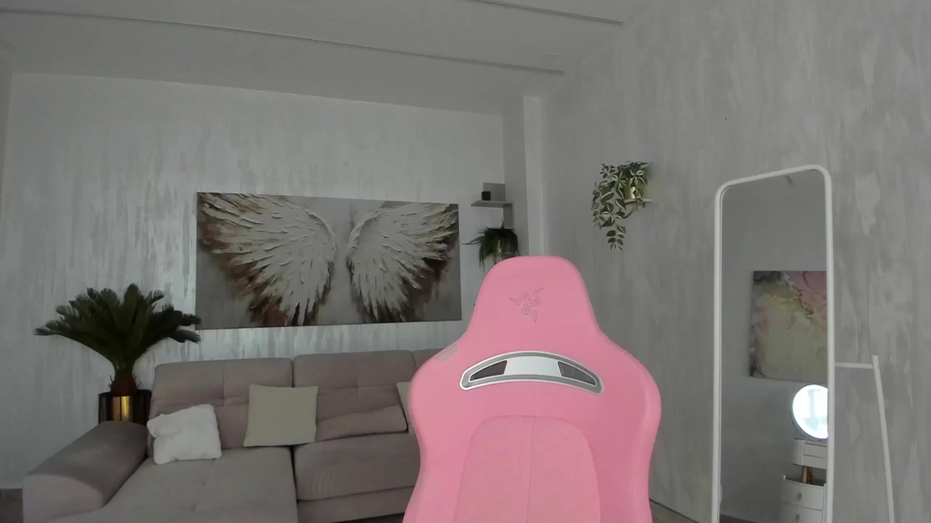 Gallery image thumbnail from Tiffany_H's myfreecams stream on, 02/18/2026, 07:39 image 7 of 20