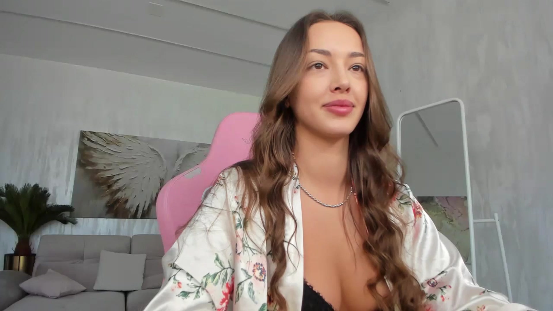 Gallery image thumbnail from Tiffany_H's myfreecams stream on, 02/19/2026, 10:23 image 10 of 20