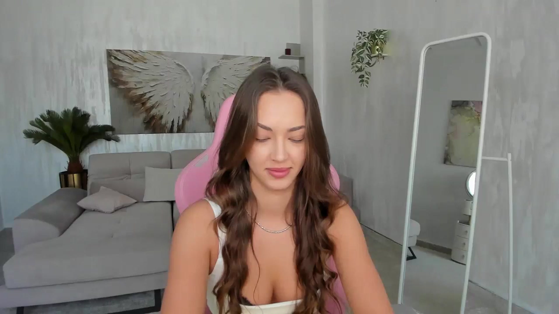 Gallery image thumbnail from Tiffany_H's myfreecams stream on, 02/19/2026, 10:23 image 4 of 20