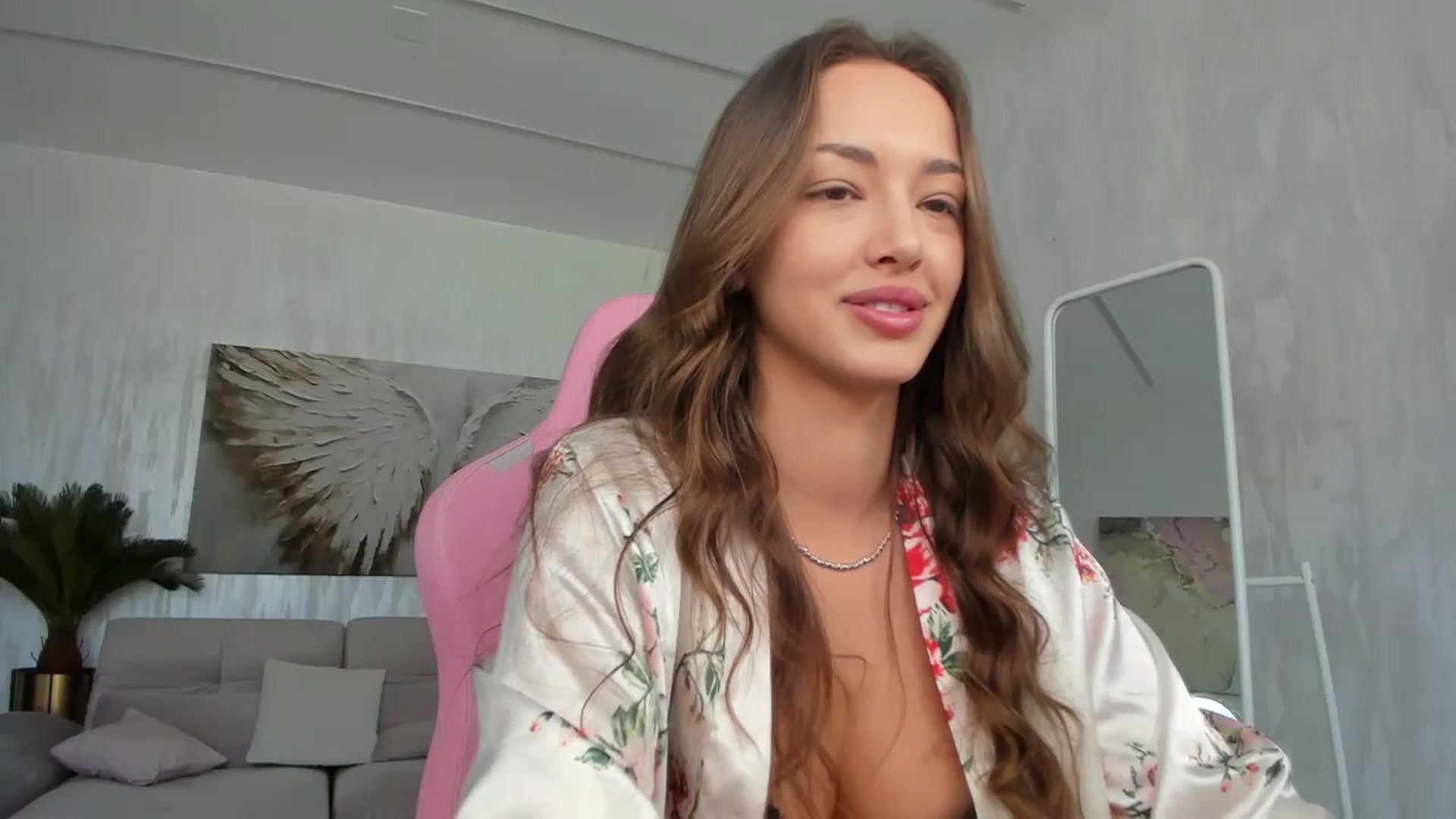 Gallery image thumbnail from Tiffany_H's myfreecams stream on, 02/19/2026, 10:23 image 9 of 20