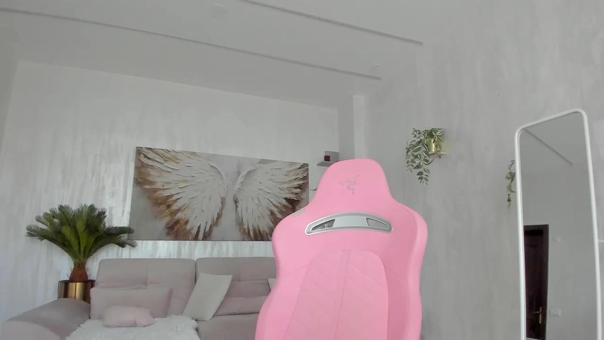 Gallery image thumbnail from Tiffany_H's myfreecams stream on, 03/11/2026, 11:17 image 17 of 20