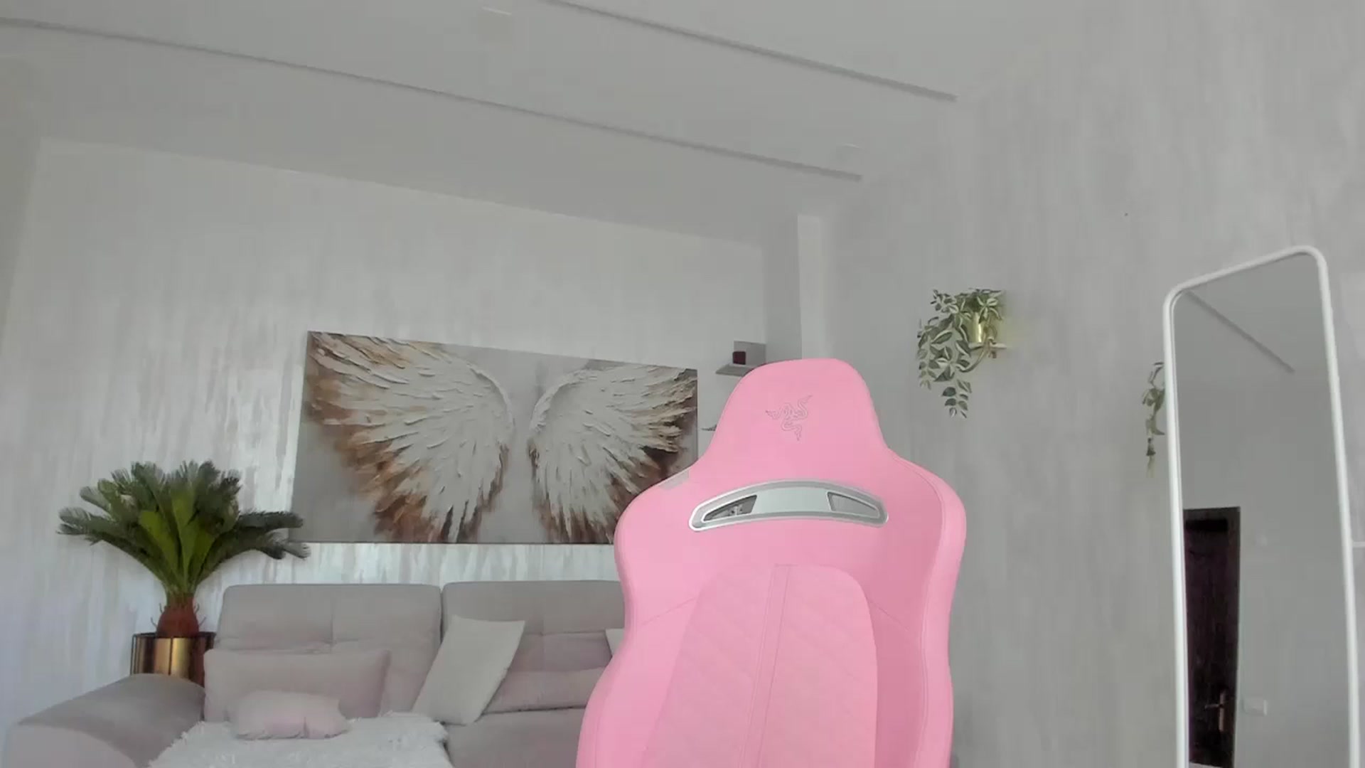 Gallery image thumbnail from Tiffany_H's myfreecams stream on, 03/11/2026, 11:17 image 18 of 20