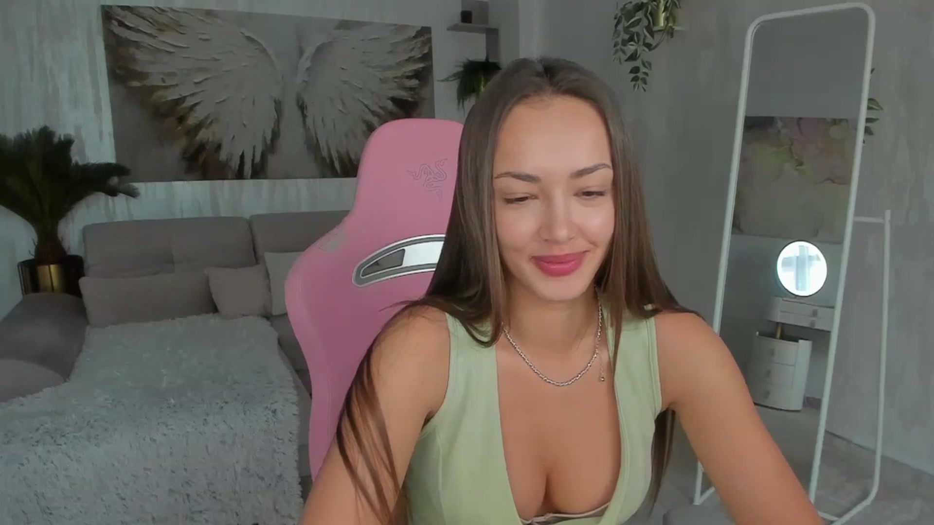 Gallery image thumbnail from Tiffany_H's myfreecams stream on, 03/25/2026, 06:55 image 6 of 20