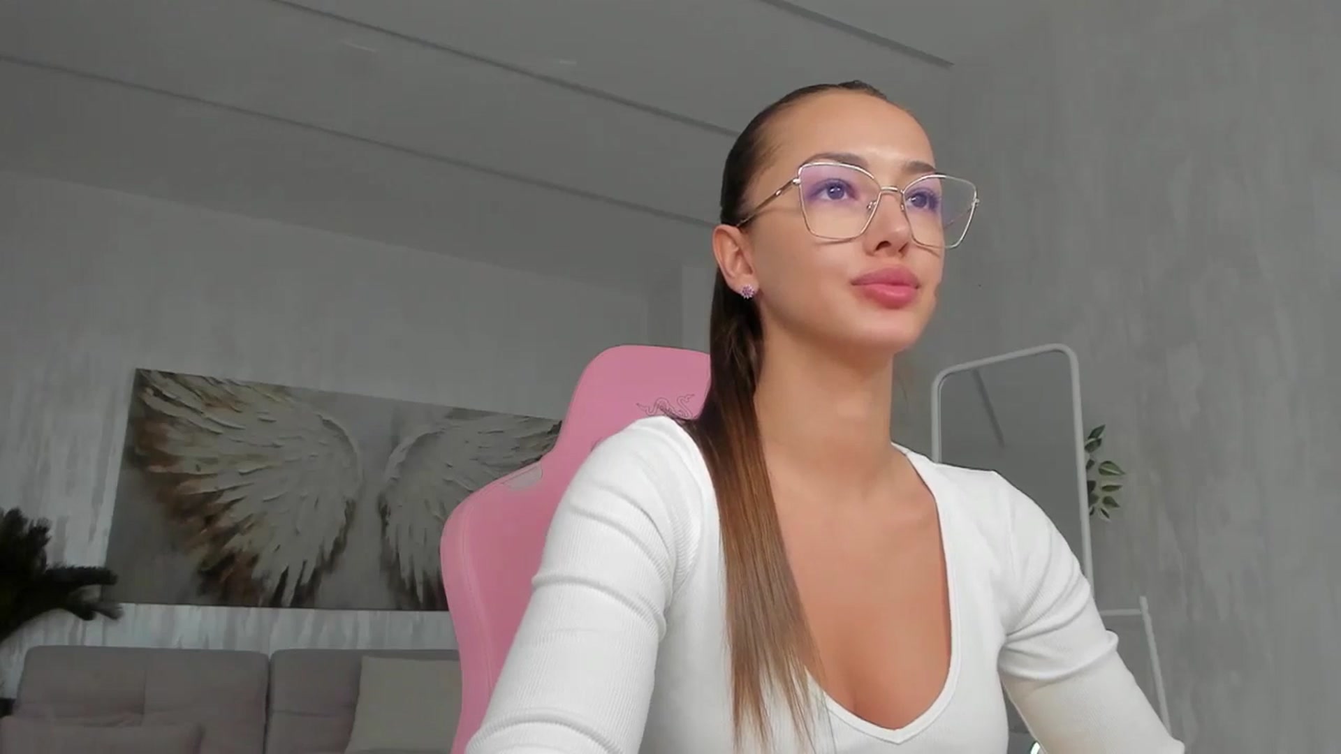 Gallery image thumbnail from Tiffany_H's myfreecams stream on, 03/30/2026, 10:58 image 11 of 20