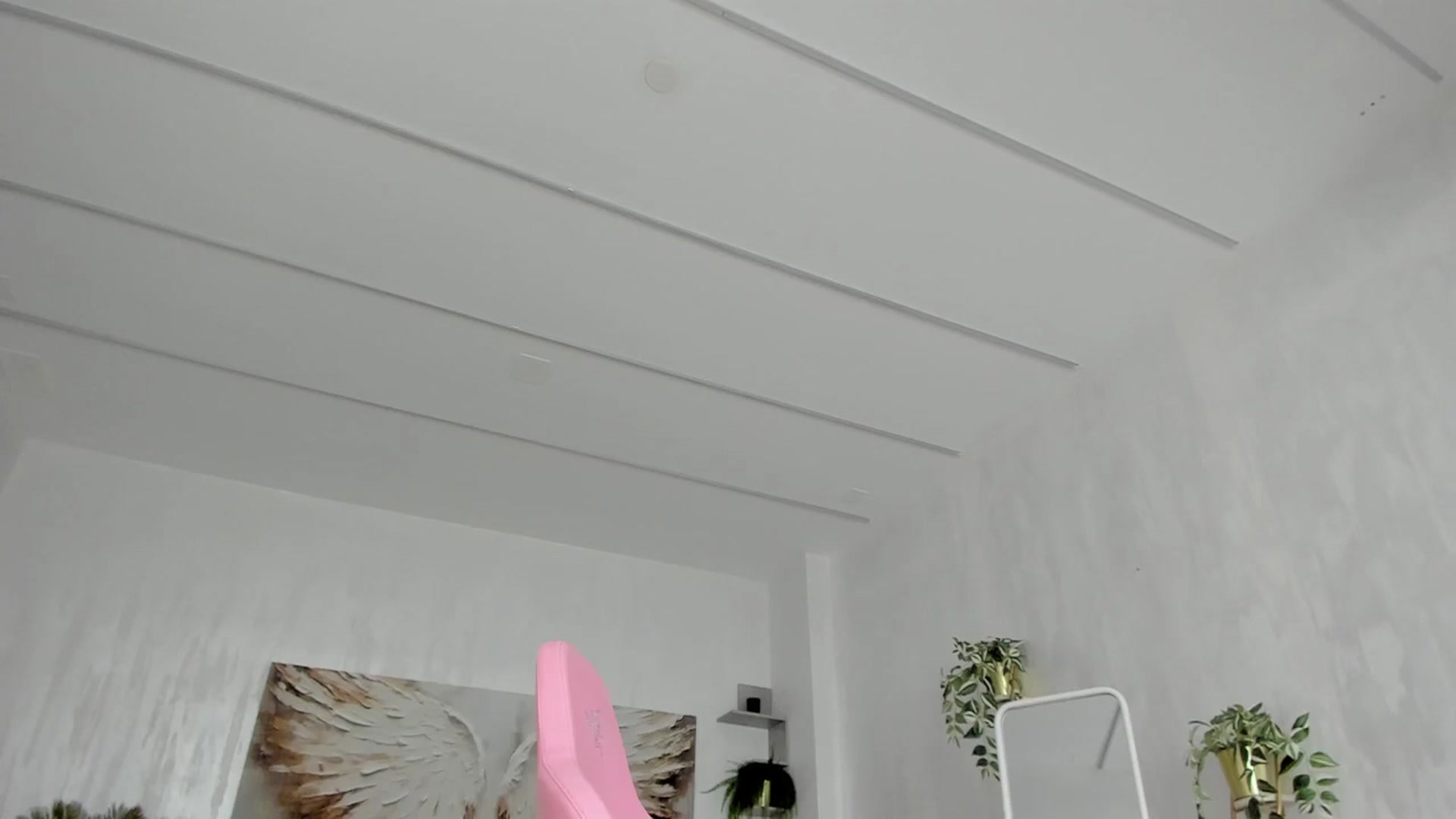 Gallery image thumbnail from Tiffany_H's myfreecams stream on, 04/14/2026, 10:31 image 20 of 20