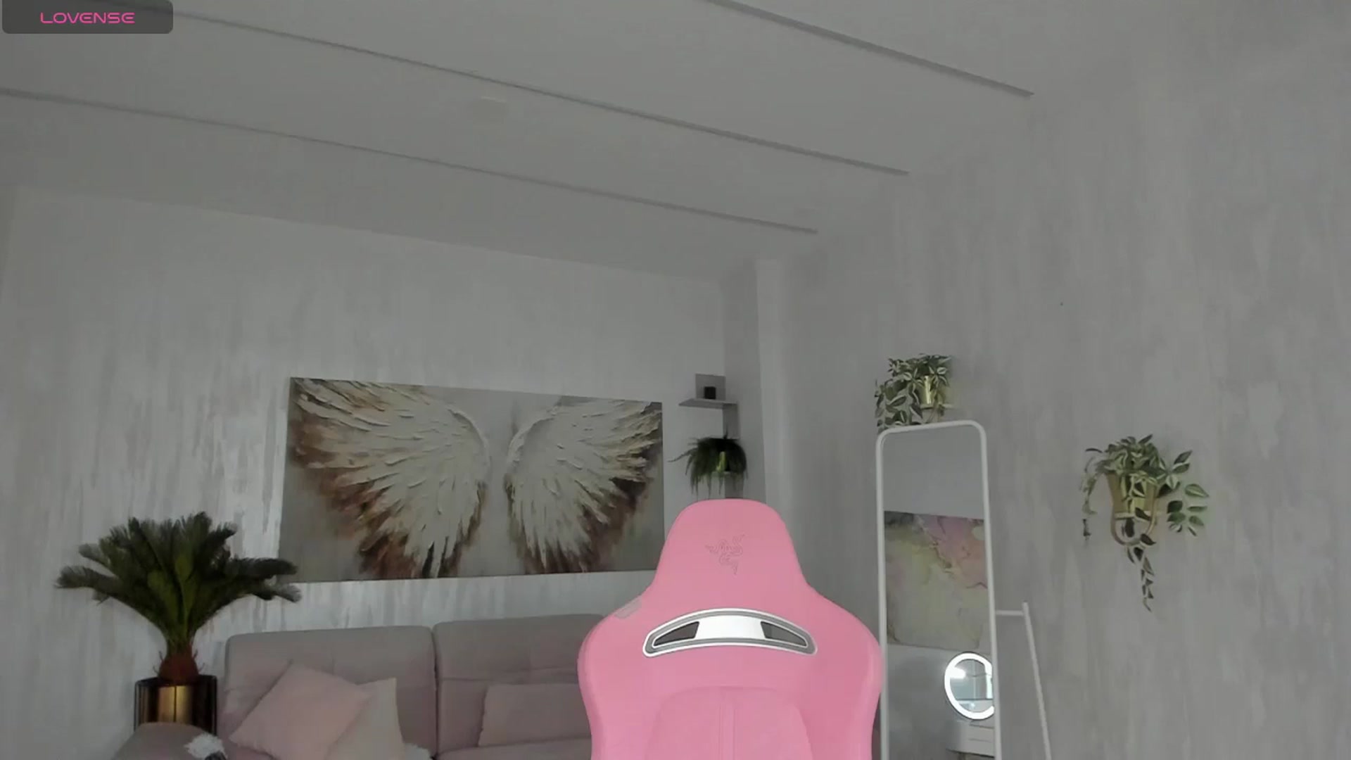 Gallery image thumbnail from Tiffany_H's myfreecams stream on, 05/01/2026, 09:38 image 18 of 20