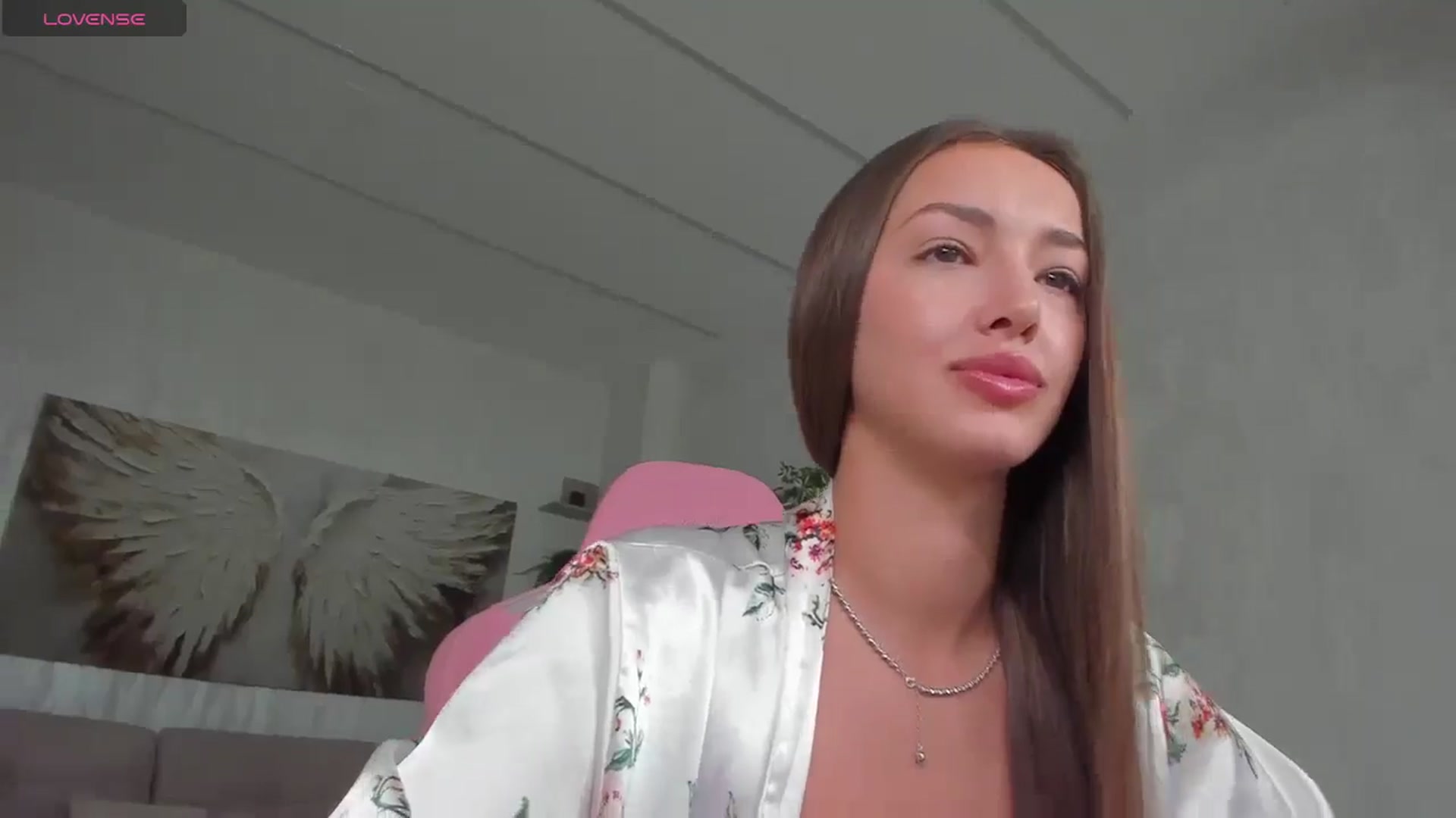 Gallery image thumbnail from Tiffany_H's myfreecams stream on, 05/02/2026, 10:36 image 16 of 20