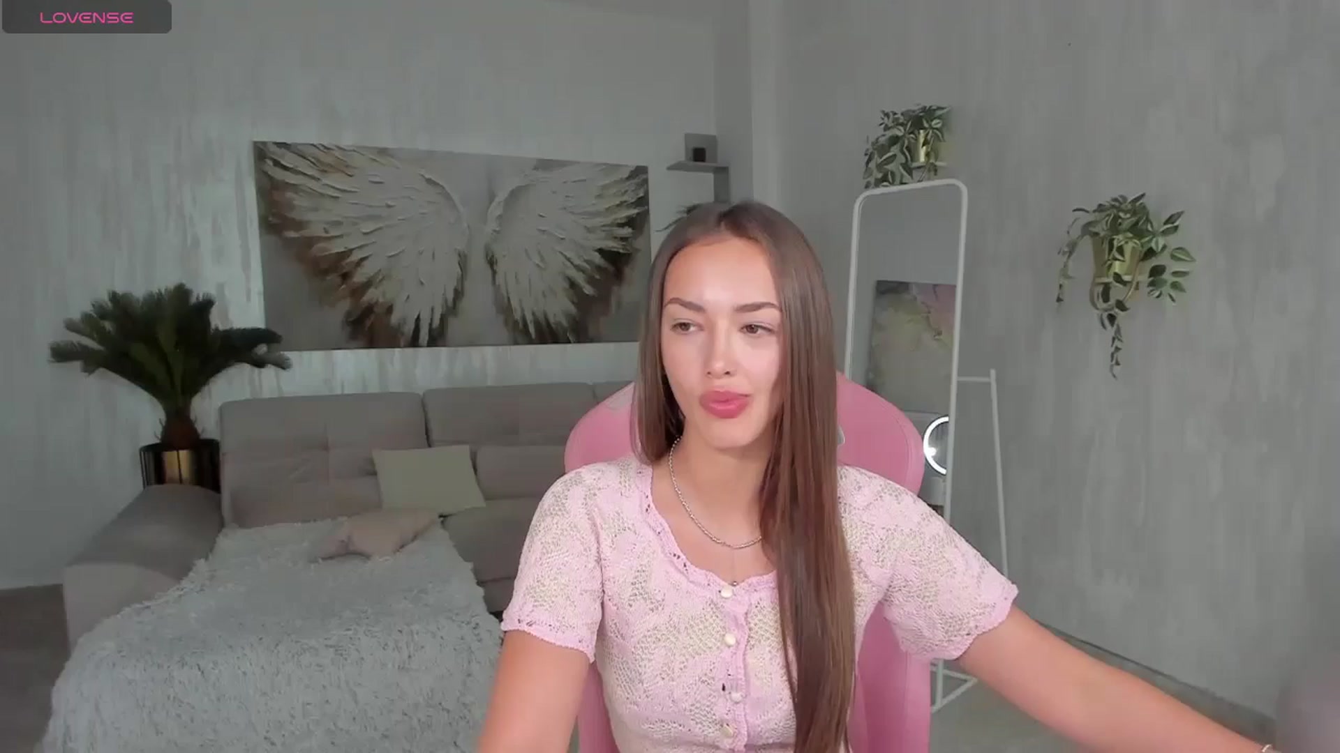 Gallery image thumbnail from Tiffany_H's myfreecams stream on, 05/02/2026, 10:36 image 19 of 20