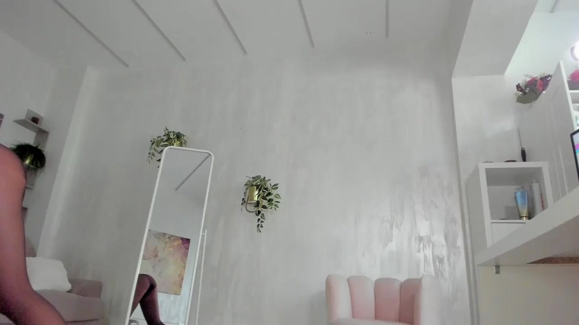 Gallery image thumbnail from Tiffany_H's myfreecams stream on, 05/07/2026, 07:37 image 18 of 20