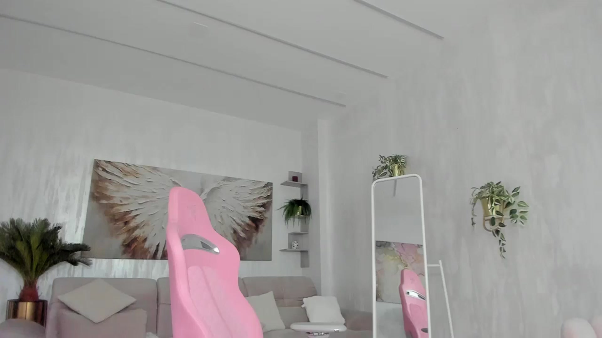 Gallery image thumbnail from Tiffany_H's myfreecams stream on, 05/07/2026, 11:00 image 15 of 20