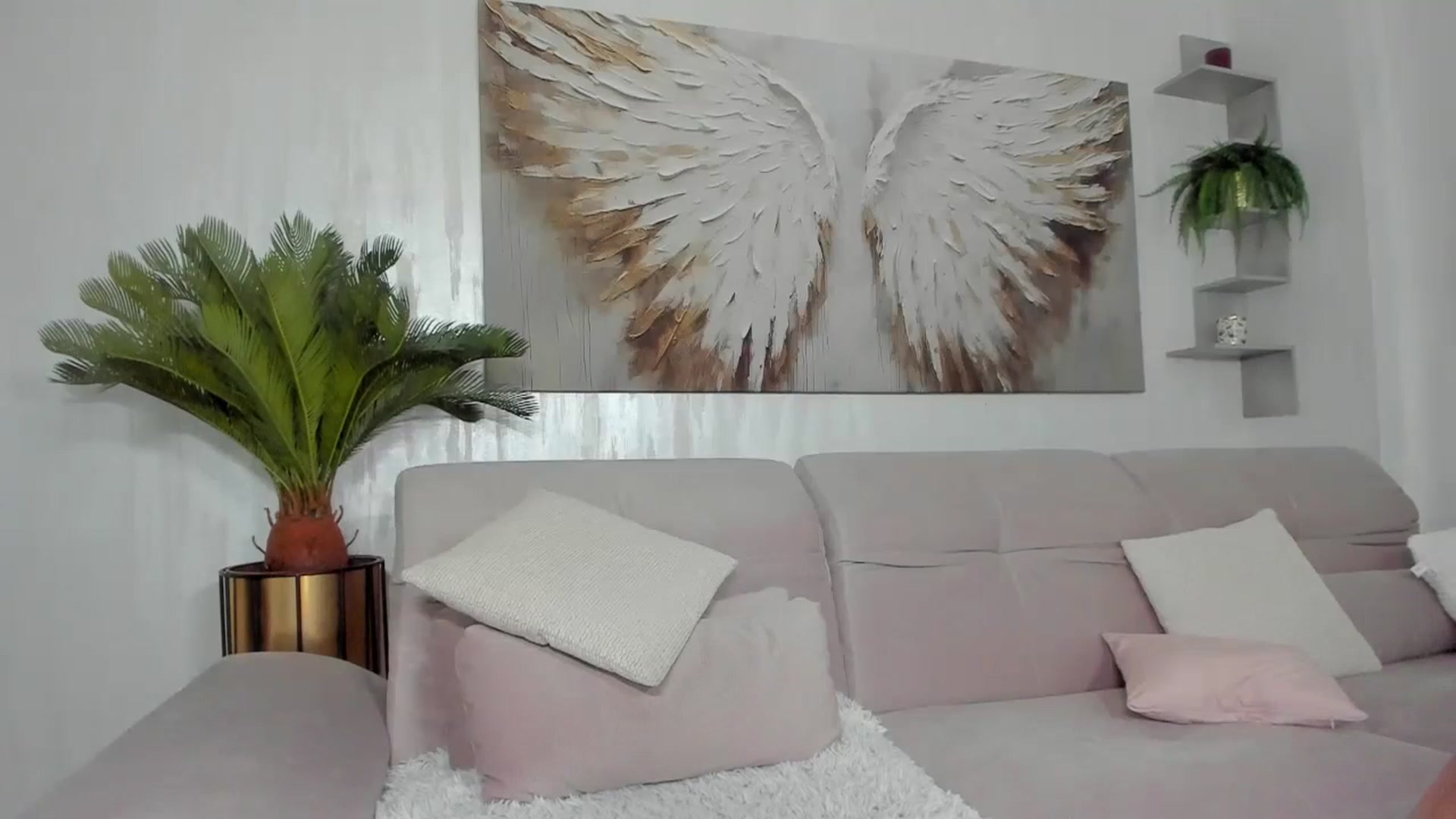 Gallery image thumbnail from Tiffany_H's myfreecams stream on, 05/07/2026, 11:00 image 2 of 20