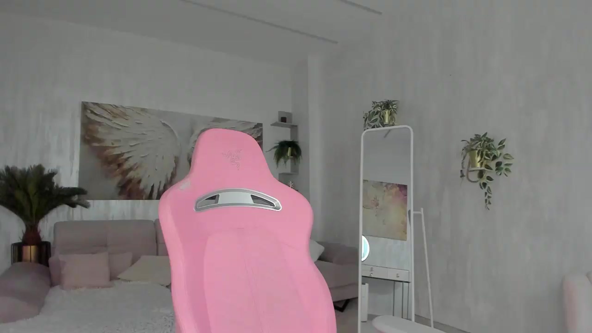 Gallery image thumbnail from Tiffany_H's myfreecams stream on, 05/14/2026, 11:01 image 15 of 20