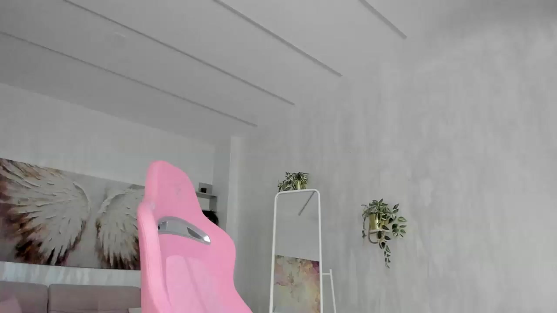 Gallery image thumbnail from Tiffany_H's myfreecams stream on, 05/19/2026, 10:28 image 5 of 20