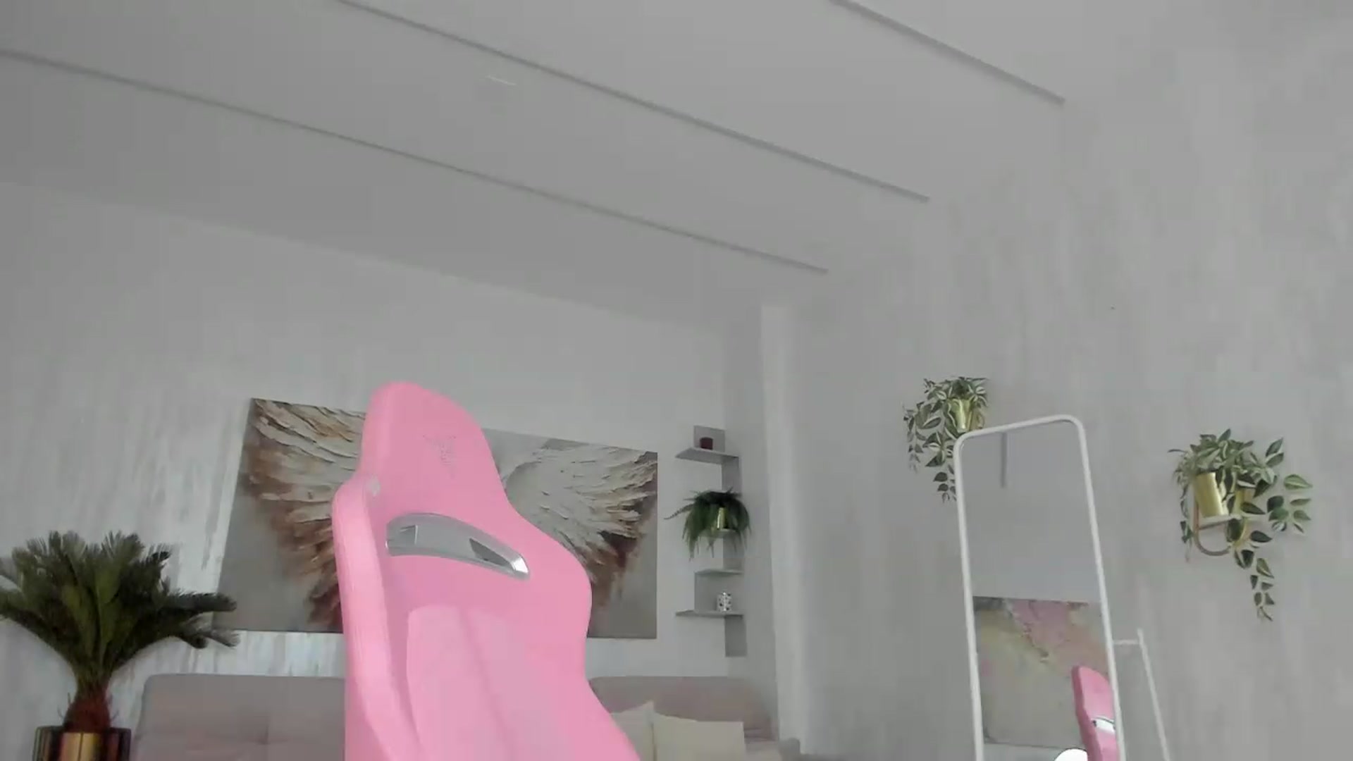 Gallery image thumbnail from Tiffany_H's myfreecams stream on, 05/27/2026, 11:01 image 18 of 20