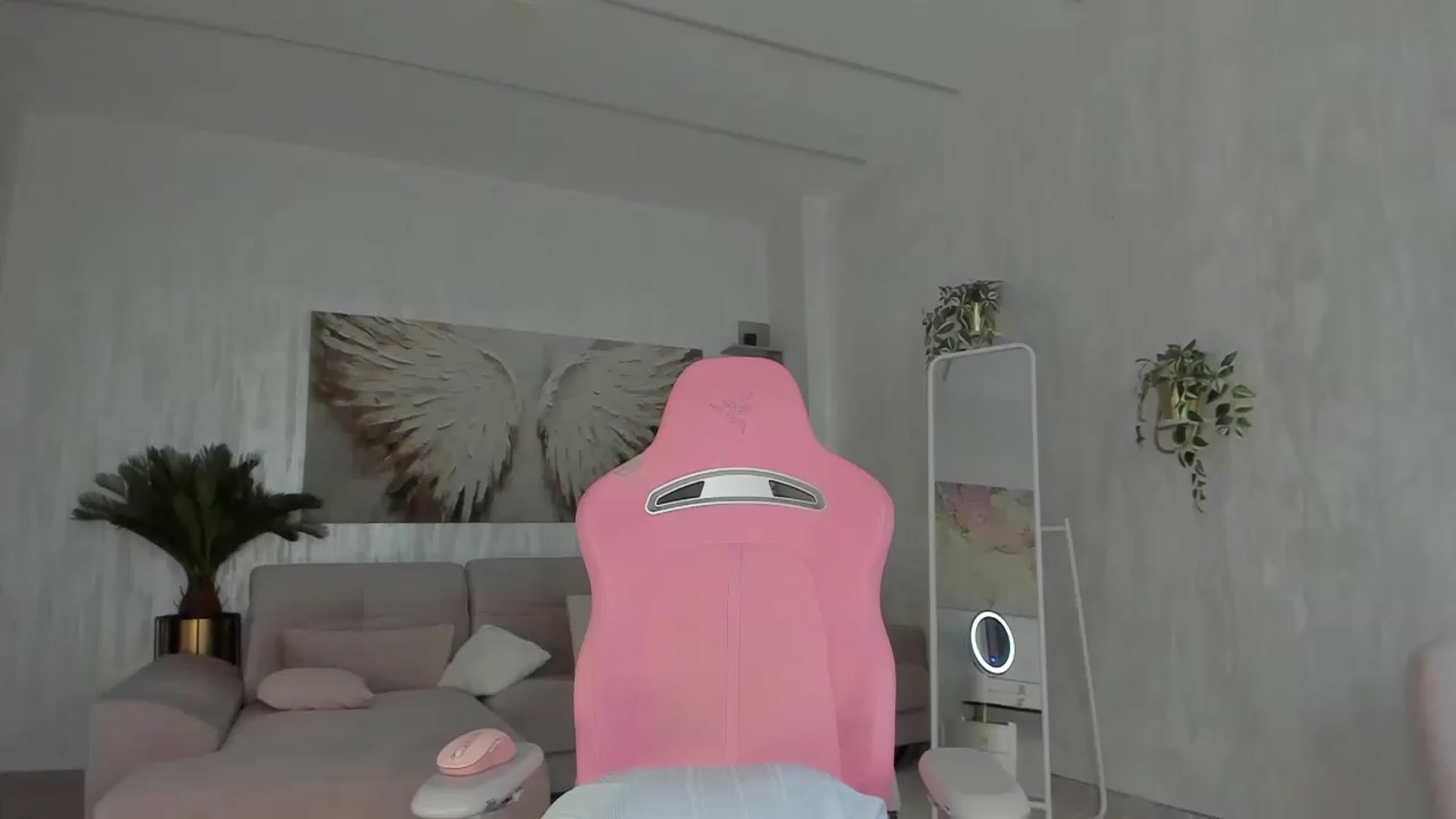 Gallery image thumbnail from Tiffany_H's myfreecams stream on, 06/29/2026, 10:57 image 16 of 20