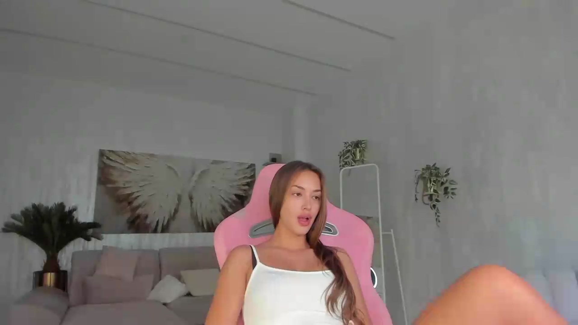 Gallery image thumbnail from Tiffany_H's myfreecams stream on, 07/03/2026, 11:13 image 16 of 20
