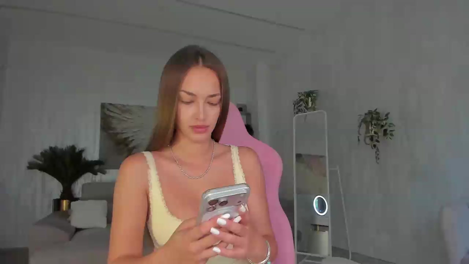 Gallery image thumbnail from Tiffany_H's myfreecams stream on, 07/05/2026, 06:59 image 4 of 20