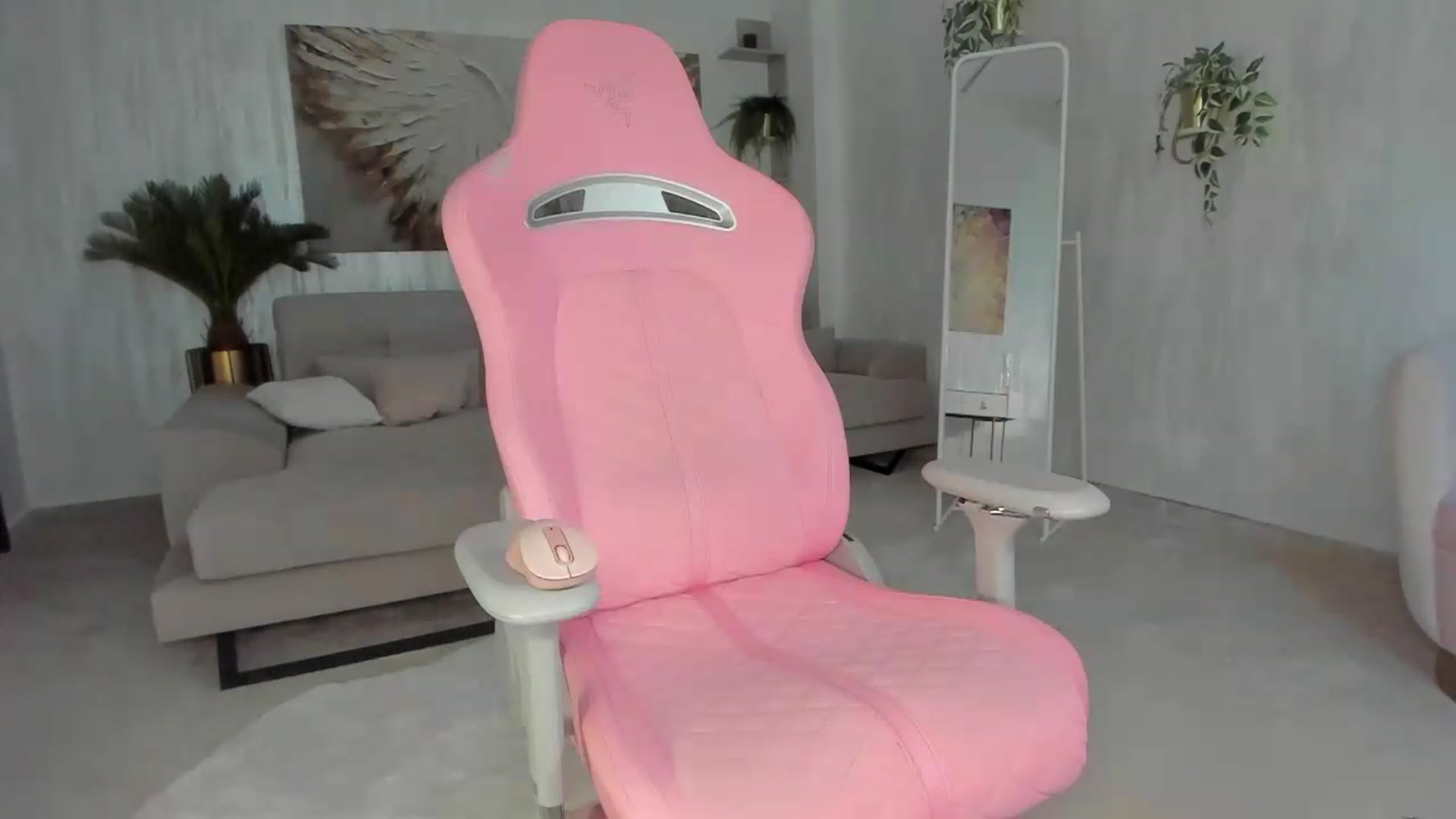 Gallery image thumbnail from Tiffany_H's myfreecams stream on, 07/05/2026, 08:29 image 16 of 20