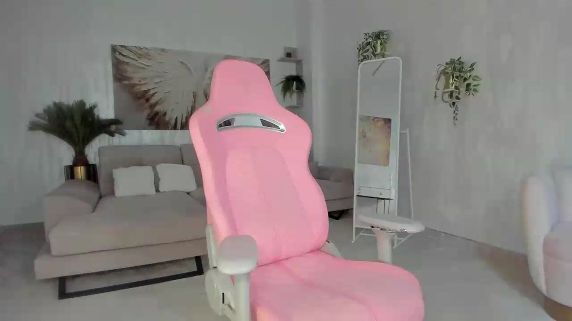Gallery image thumbnail from Tiffany_H's myfreecams stream on, 07/09/2026, 11:12 image 11 of 20