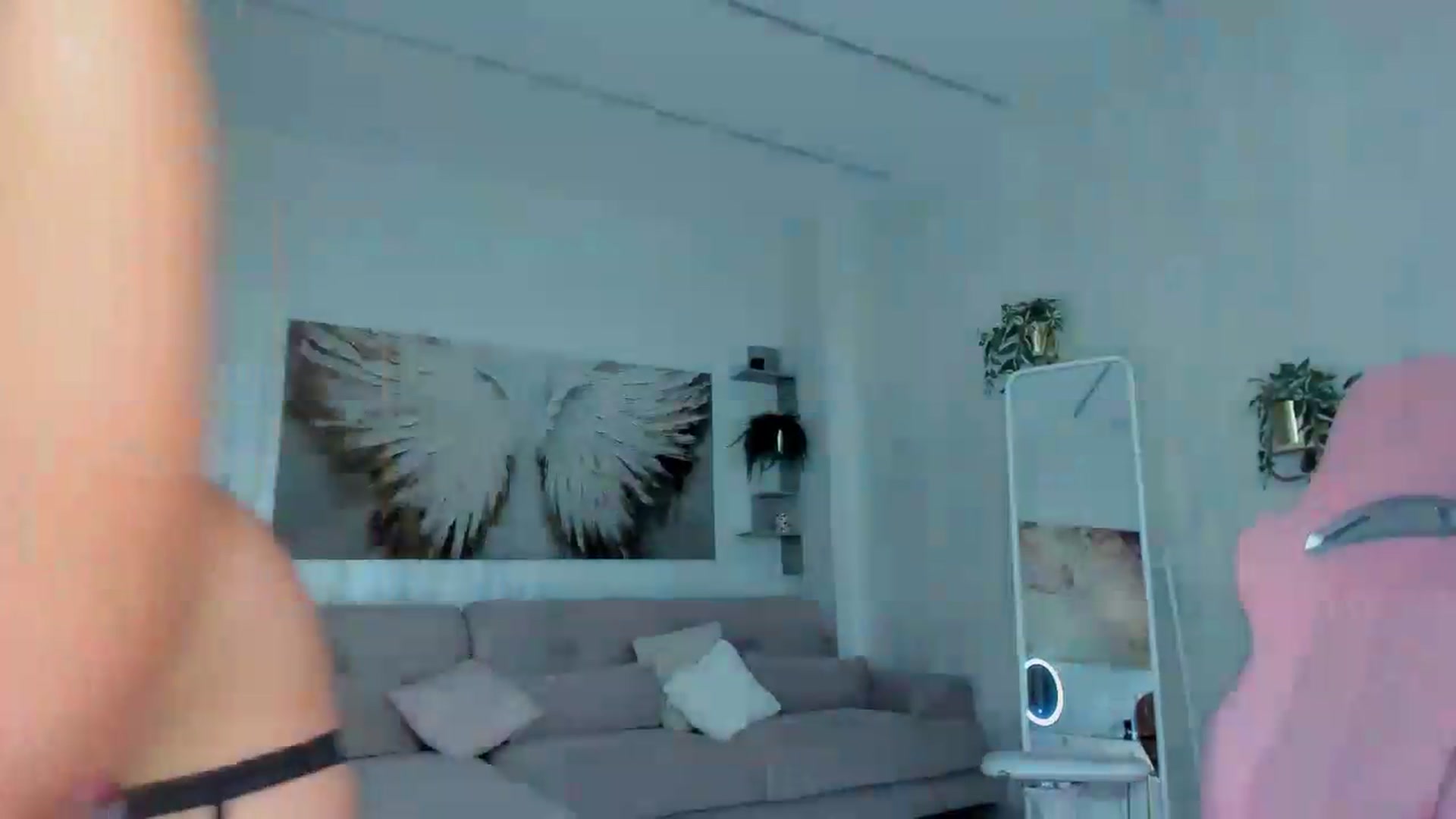Gallery image thumbnail from Tiffany_H's myfreecams stream on, 09/10/2026, 09:41 image 4 of 20