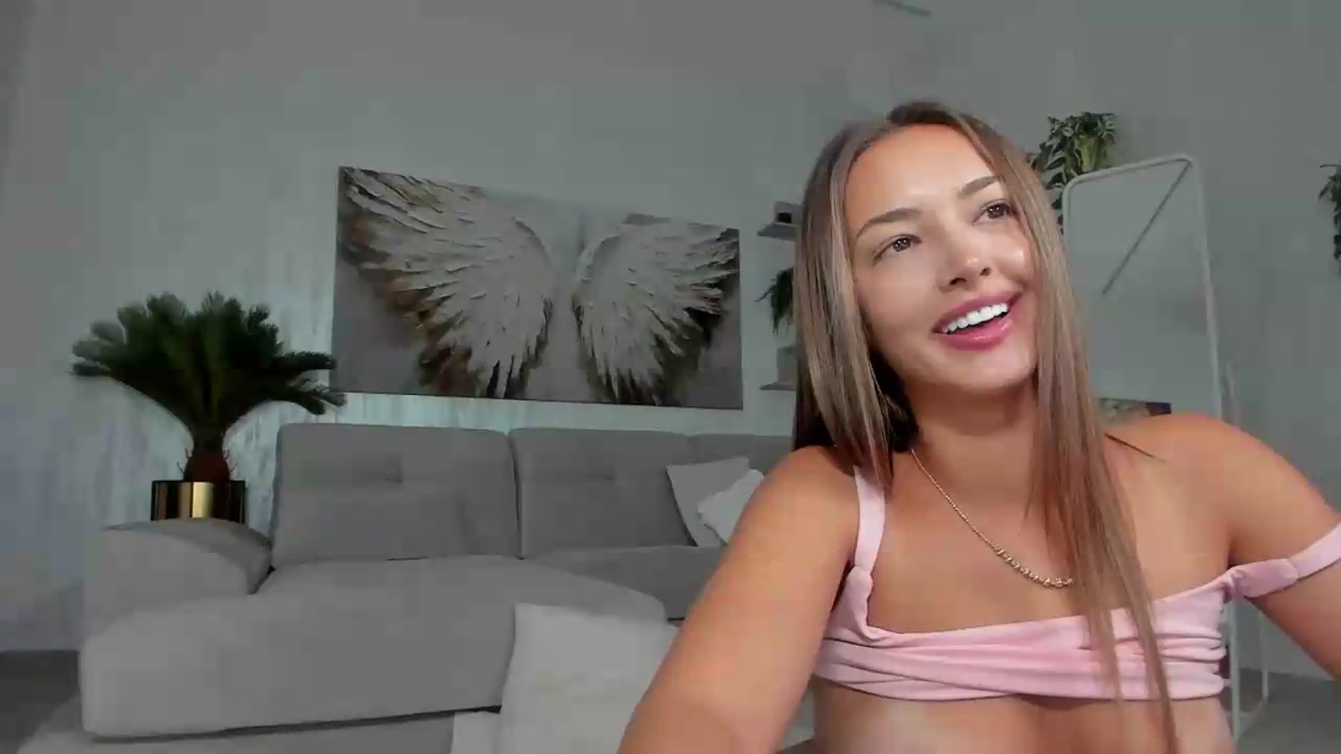 Gallery image thumbnail from Tiffany_H's myfreecams stream on, 09/16/2026, 08:12 image 4 of 20