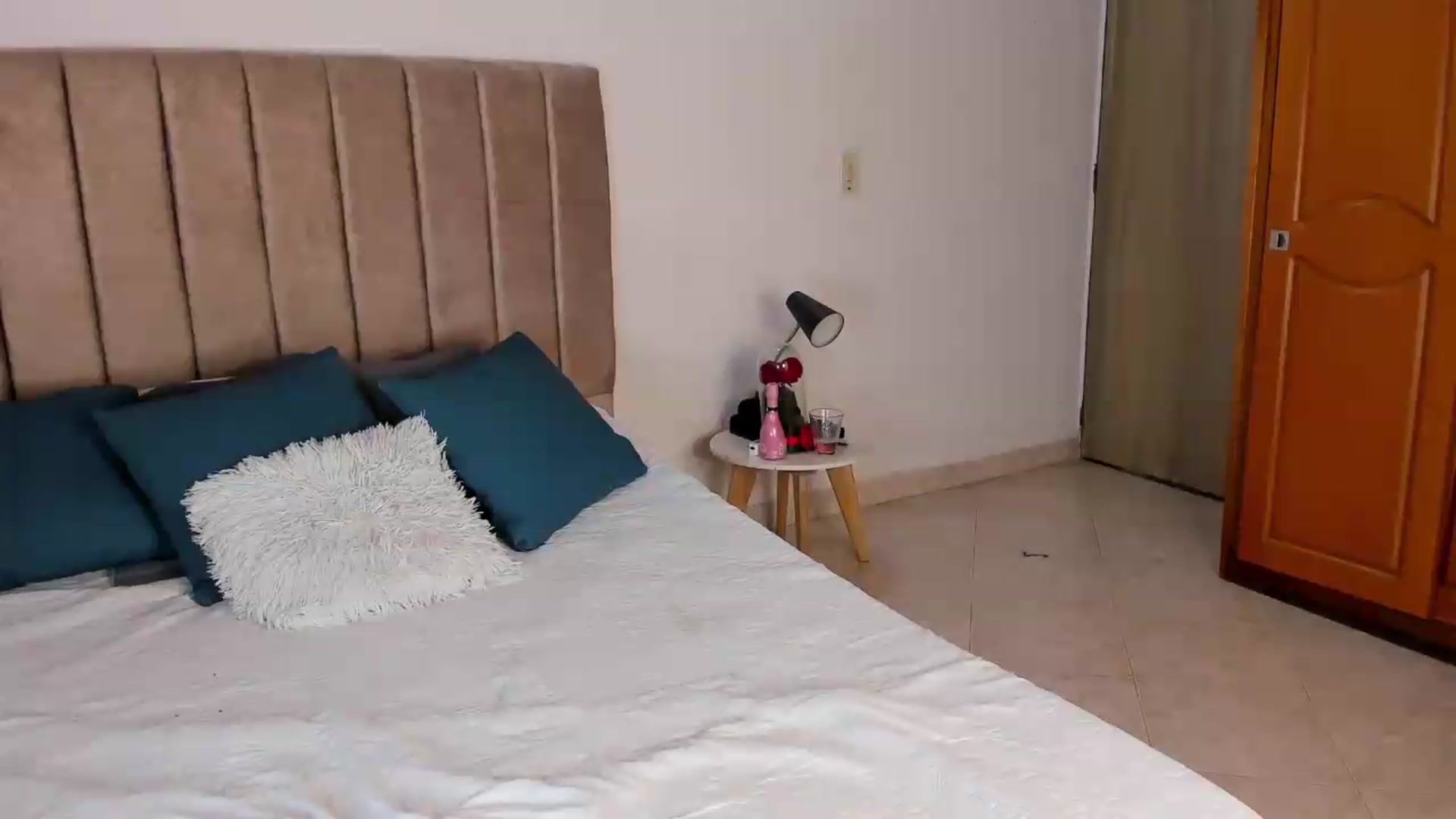 Gallery image thumbnail from Tiffany_Reyy's myfreecams stream on, 05/15/2026, 11:55 image 14 of 20
