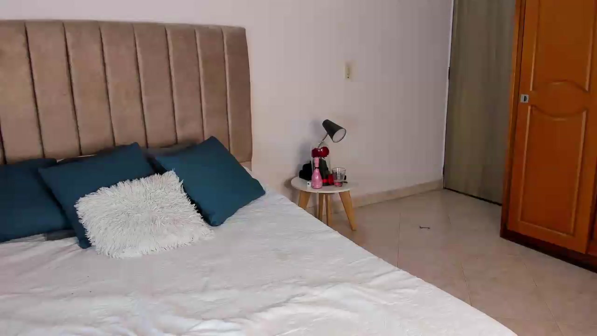 Gallery image thumbnail from Tiffany_Reyy's myfreecams stream on, 05/15/2026, 11:55 image 16 of 20