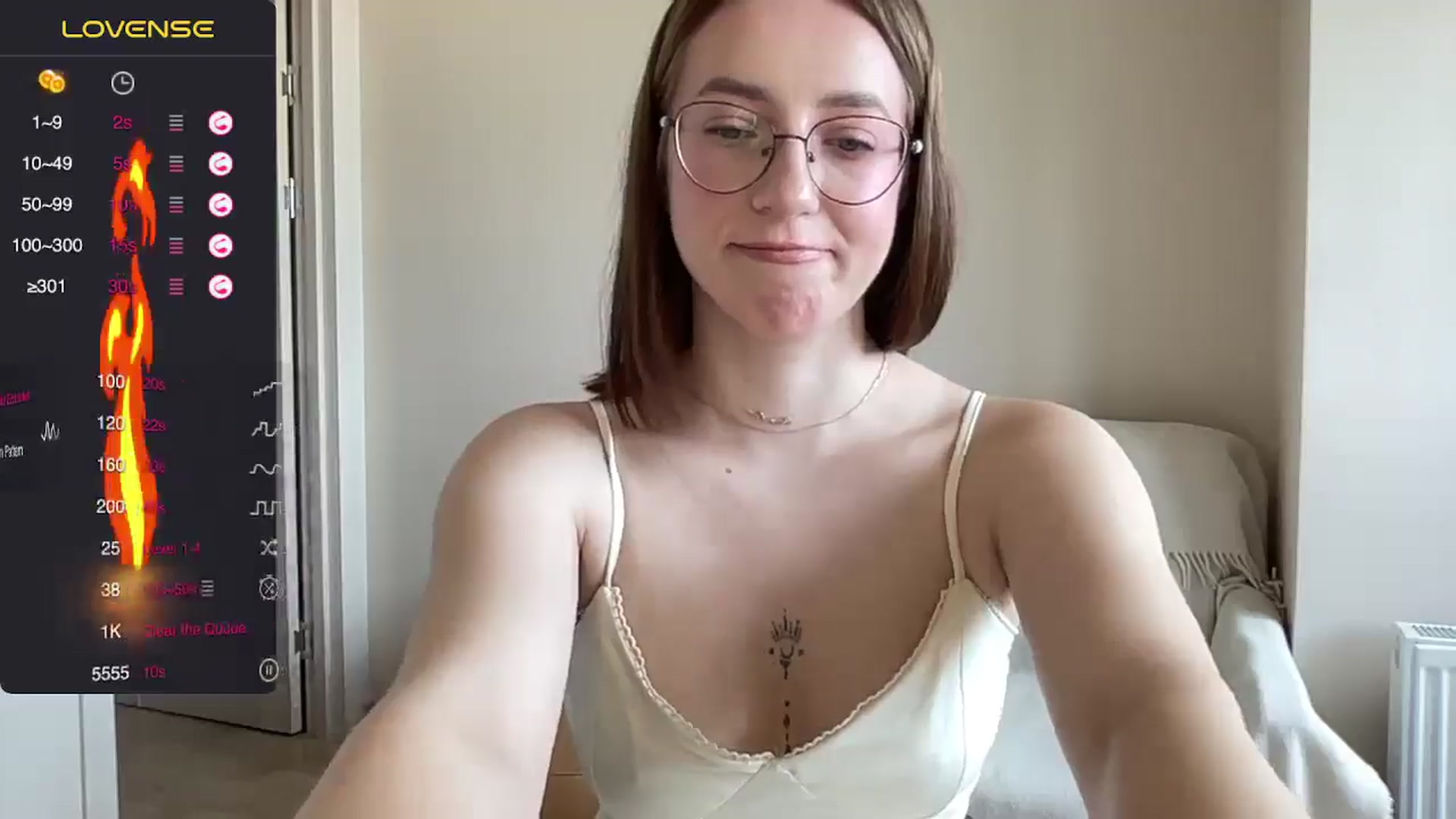 Gallery image thumbnail from Tiffany_Swift's myfreecams stream on, 06/23/2025, 08:24 image 12 of 20