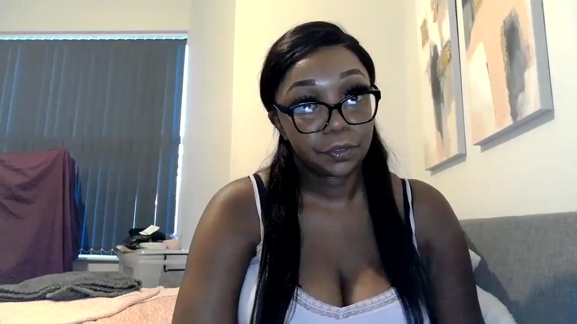 Gallery image thumbnail from Tiffanyjay_'s myfreecams stream on, 12/30/2024, 14:52 image 6 of 20