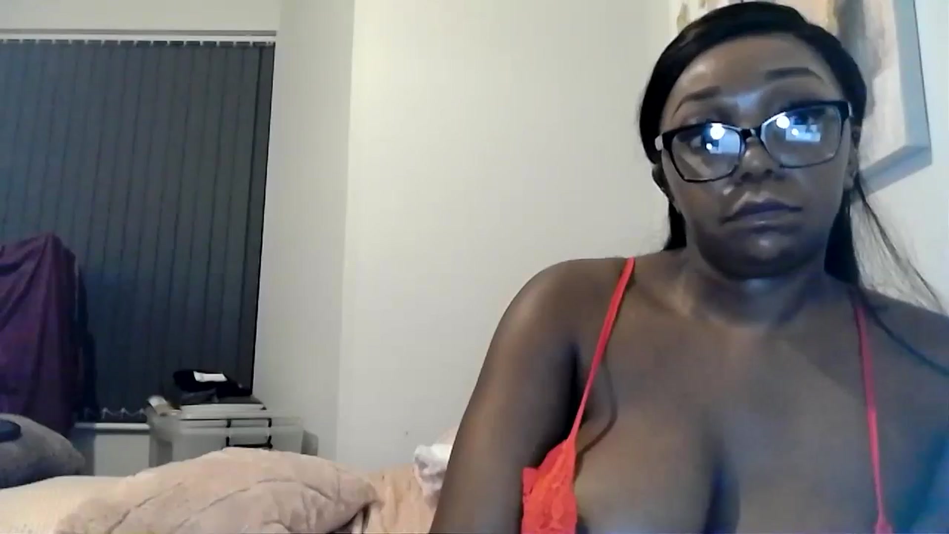 Gallery image thumbnail from Tiffanyjay_'s myfreecams stream on, 12/31/2024, 21:13 image 12 of 20