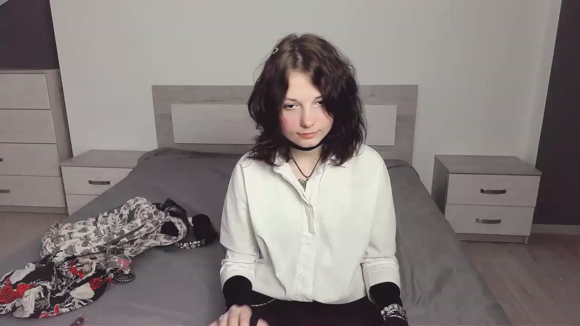 Gallery image thumbnail from Tiffanyy_Moon's myfreecams stream on, 03/30/2023, 16:20 image 15 of 20