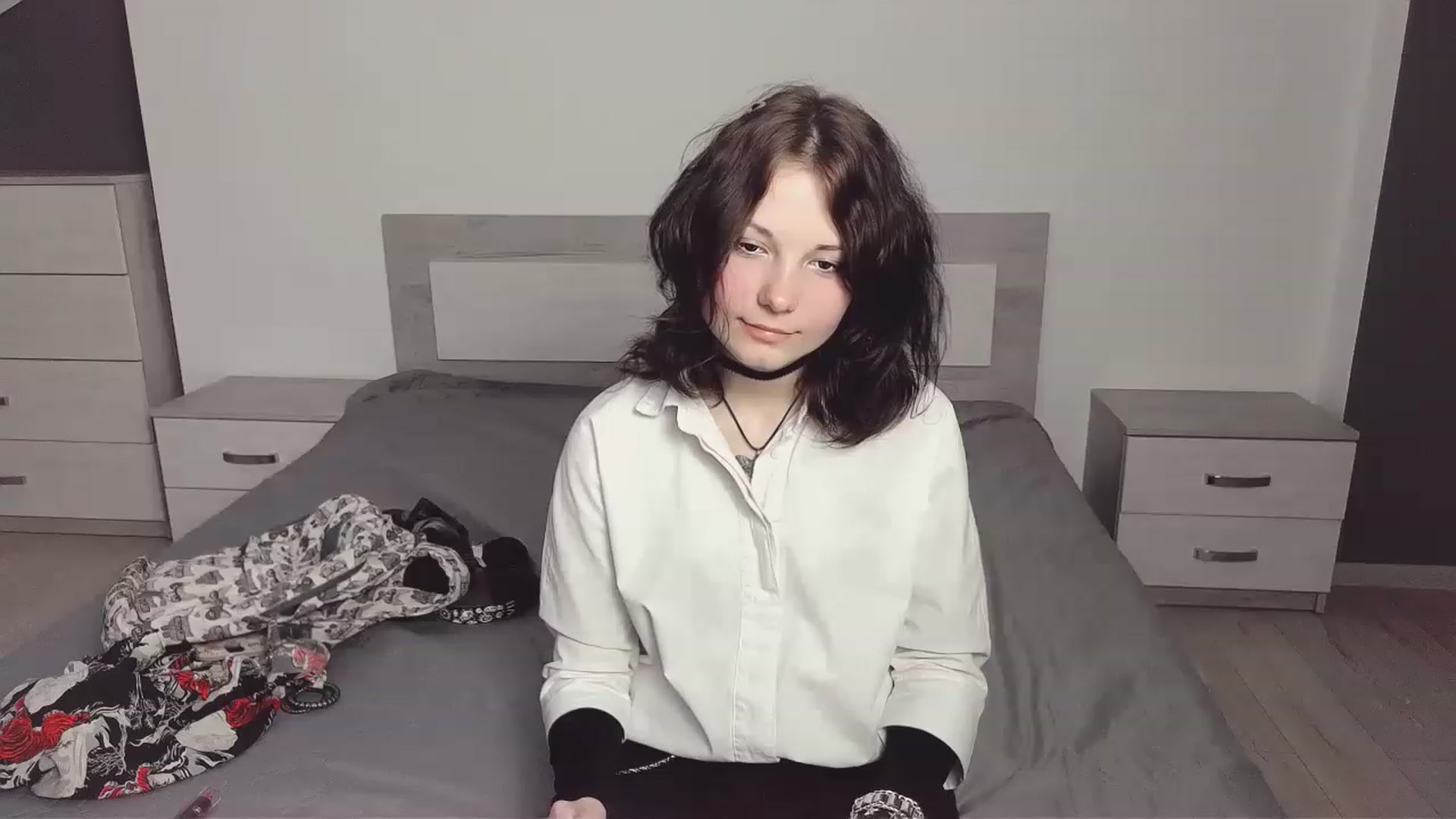 Gallery image thumbnail from Tiffanyy_Moon's myfreecams stream on, 03/30/2023, 16:20 image 16 of 20