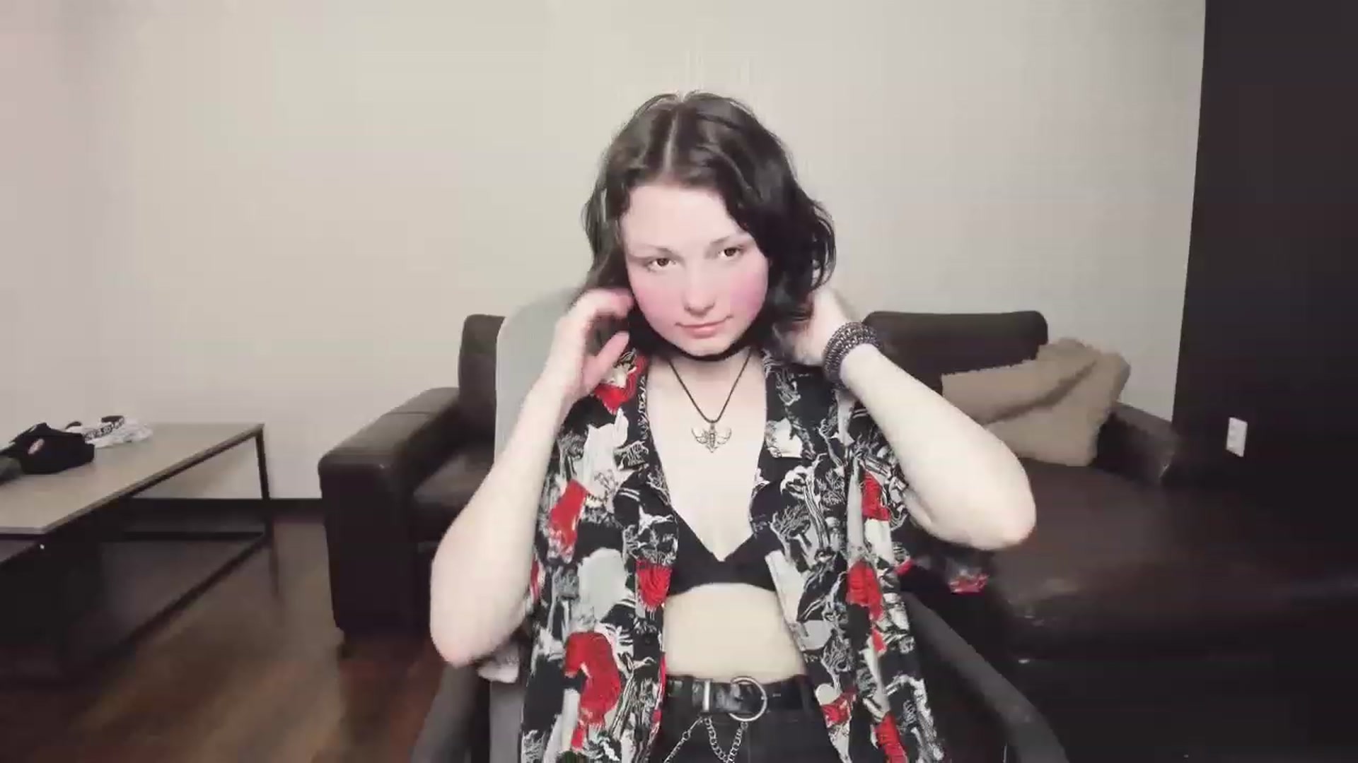 Gallery image thumbnail from Tiffanyy_Moon's myfreecams stream on, 05/13/2023, 14:46 image 17 of 20