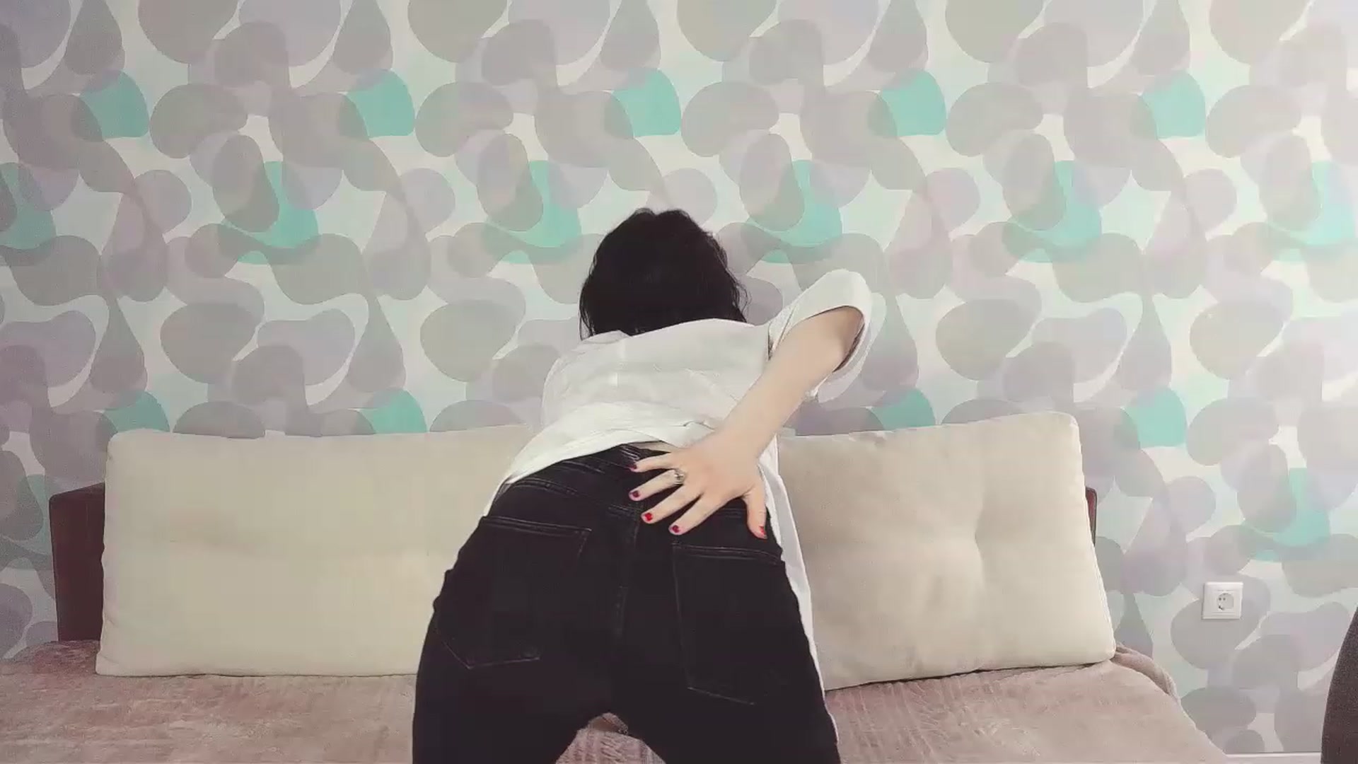 Gallery image thumbnail from Tiffanyy_Moon's myfreecams stream on, 05/20/2023, 11:31 image 16 of 20