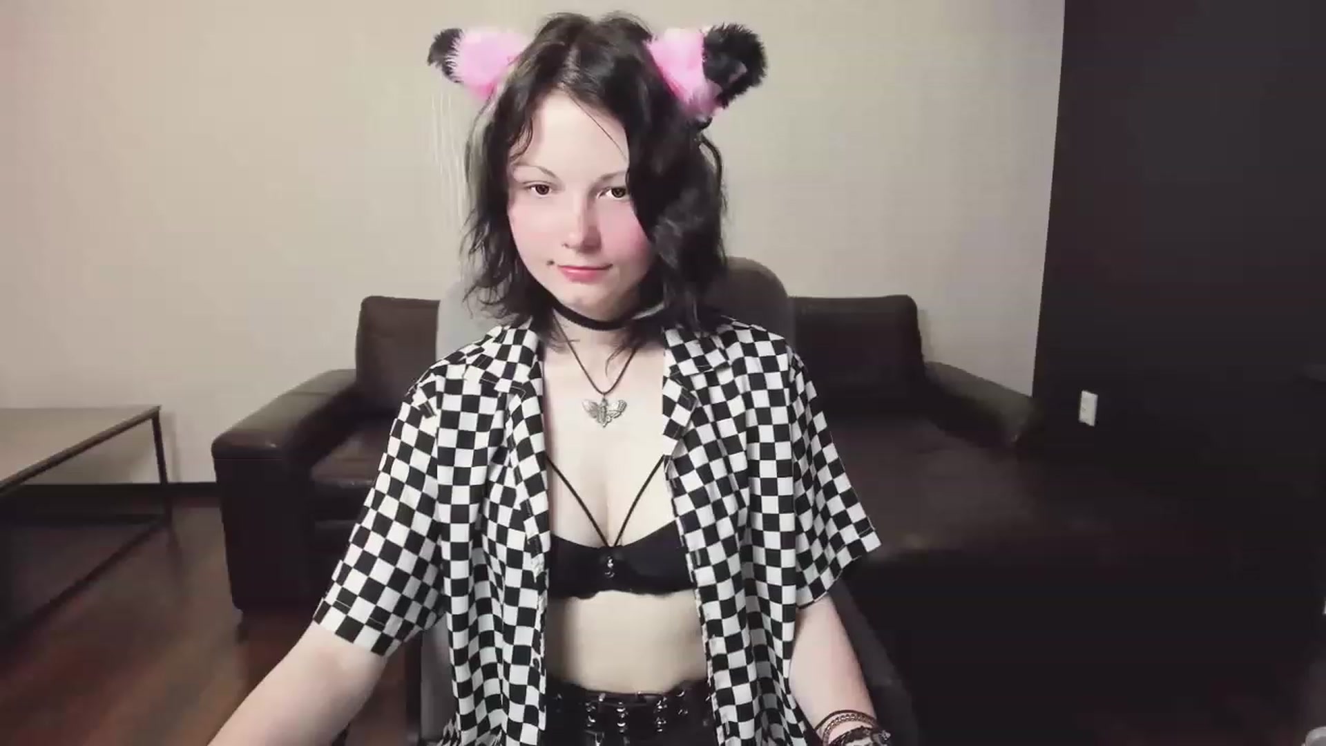 Gallery image thumbnail from Tiffanyy_Moon's myfreecams stream on, 06/25/2023, 16:31 image 4 of 20